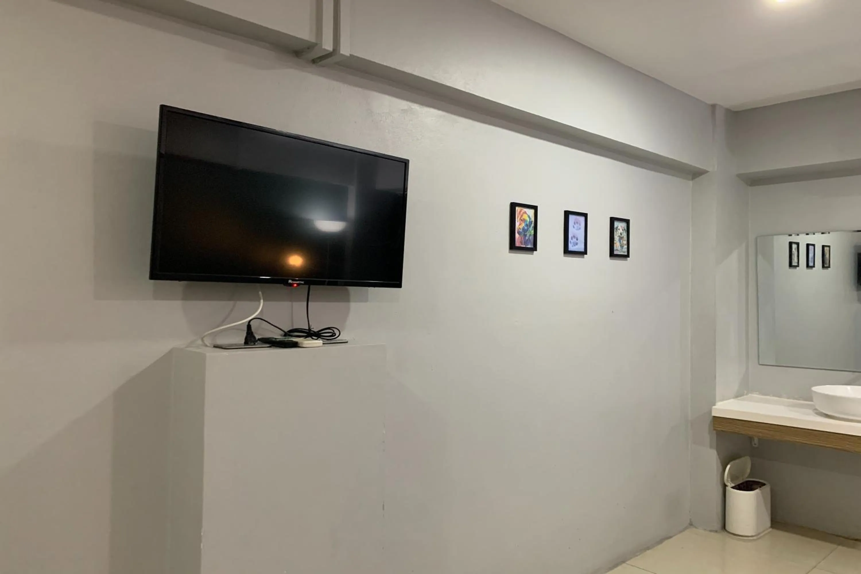 TV and multimedia in 41BKK Hotel Rama9