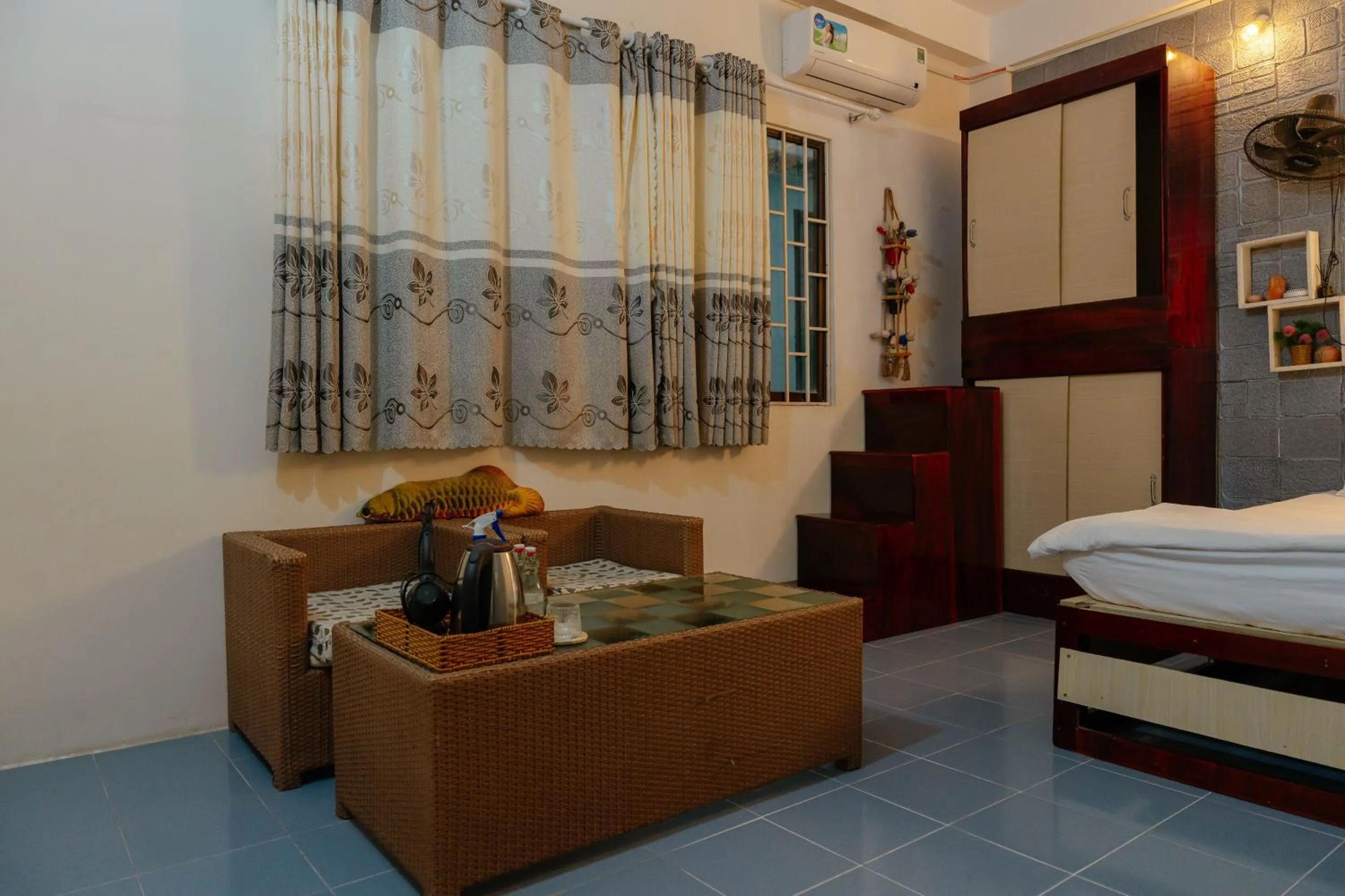 Bedroom, Bed in Bụi Hostel - Ferry to Rạch Giá