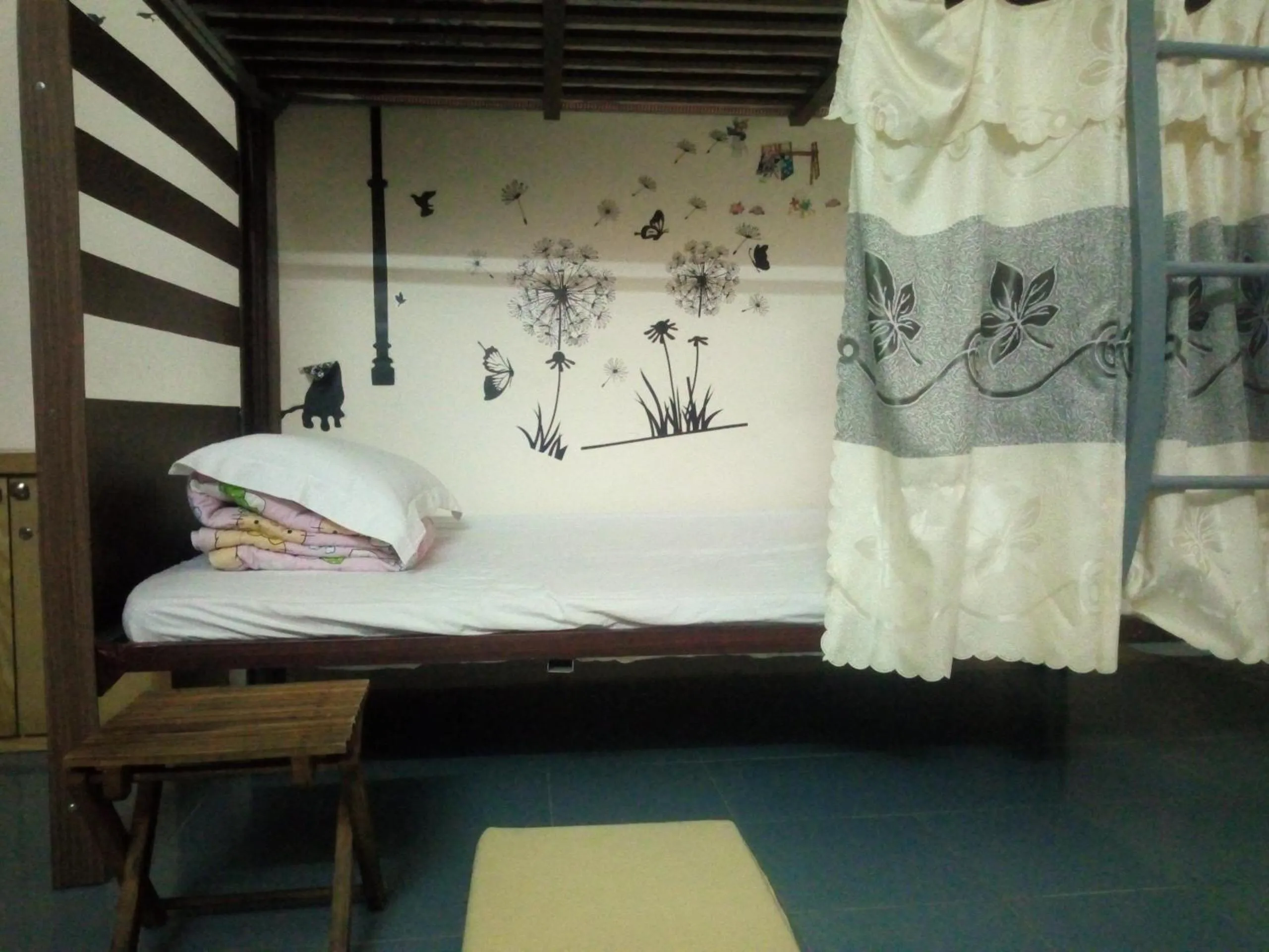 Bed in Bụi Hostel - Ferry to Rạch Giá