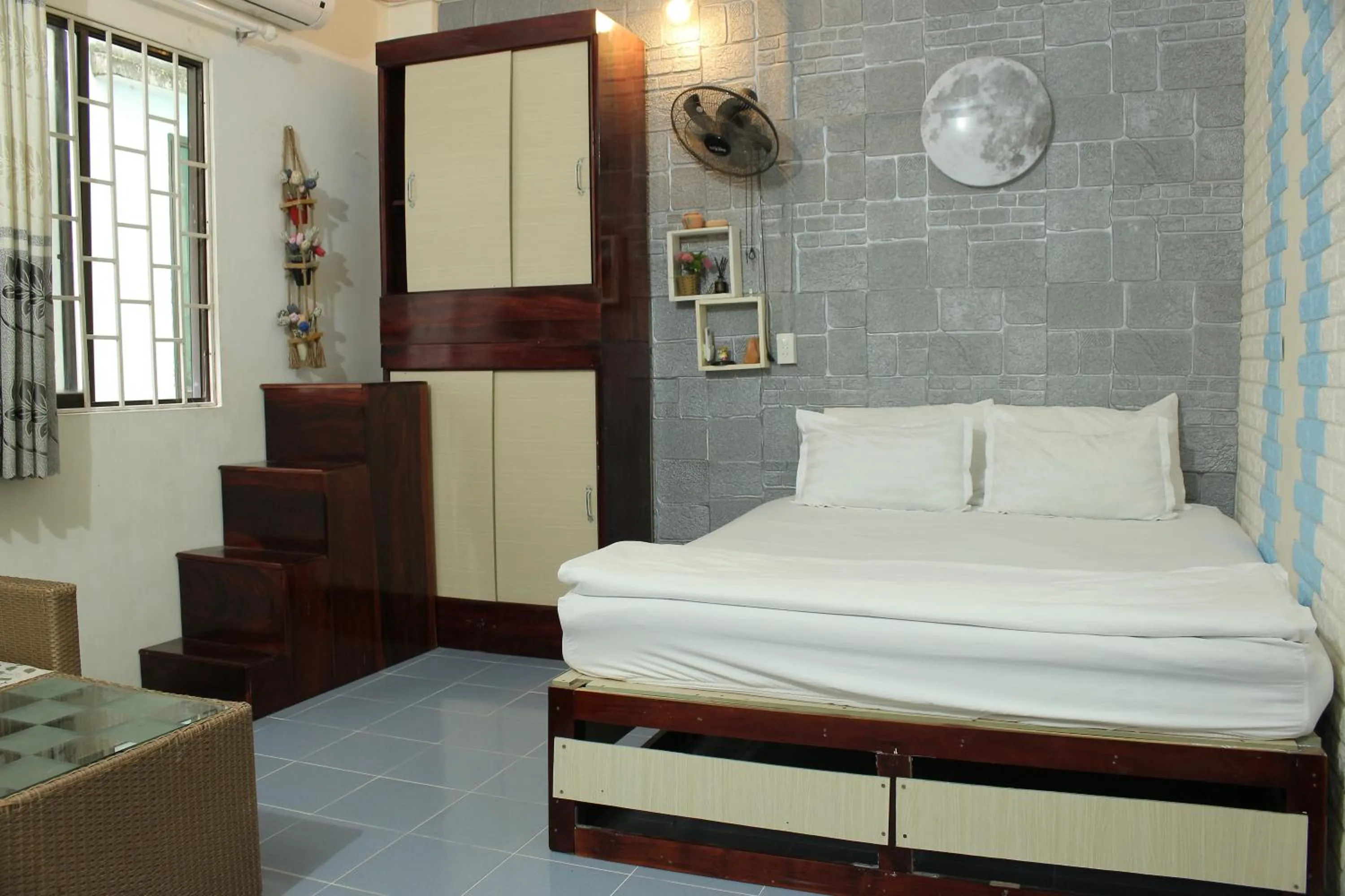 Bedroom, Bed in Bụi Hostel - Ferry to Rạch Giá