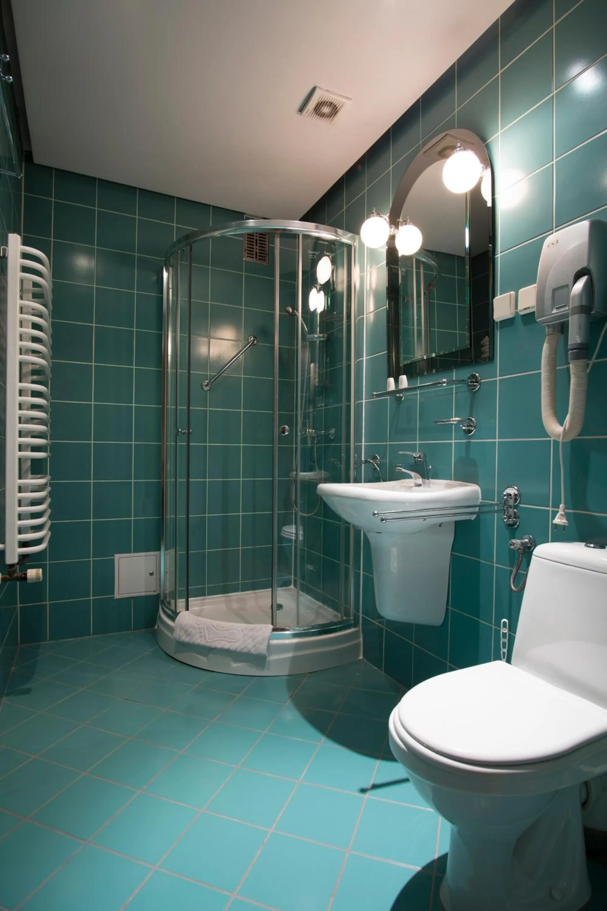 Bathroom in Ośrodek Konferencyjno-Wypoczynkowy "Parzenica" w Zakopanem