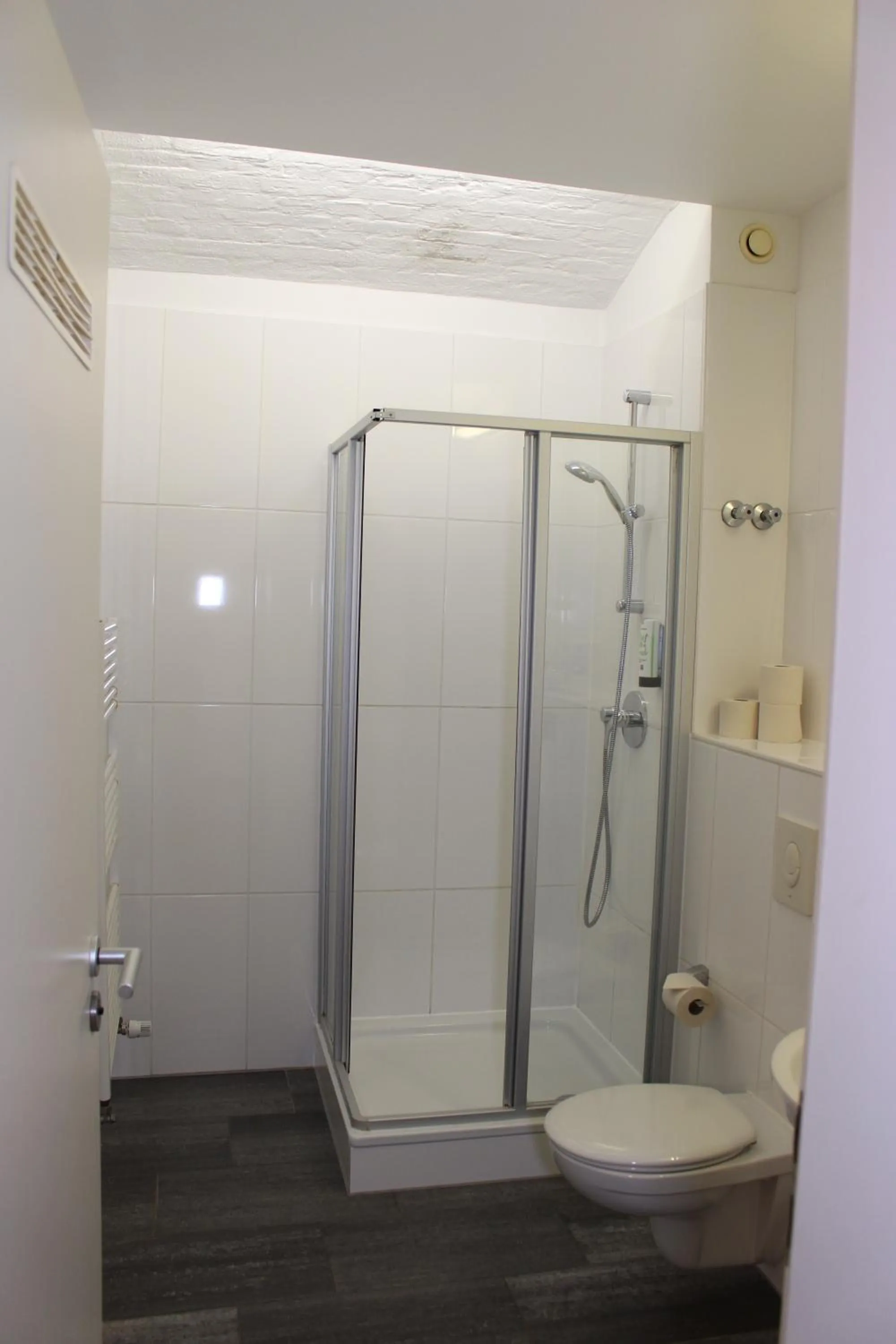 Bathroom in GLS Studio Hotel Berlin