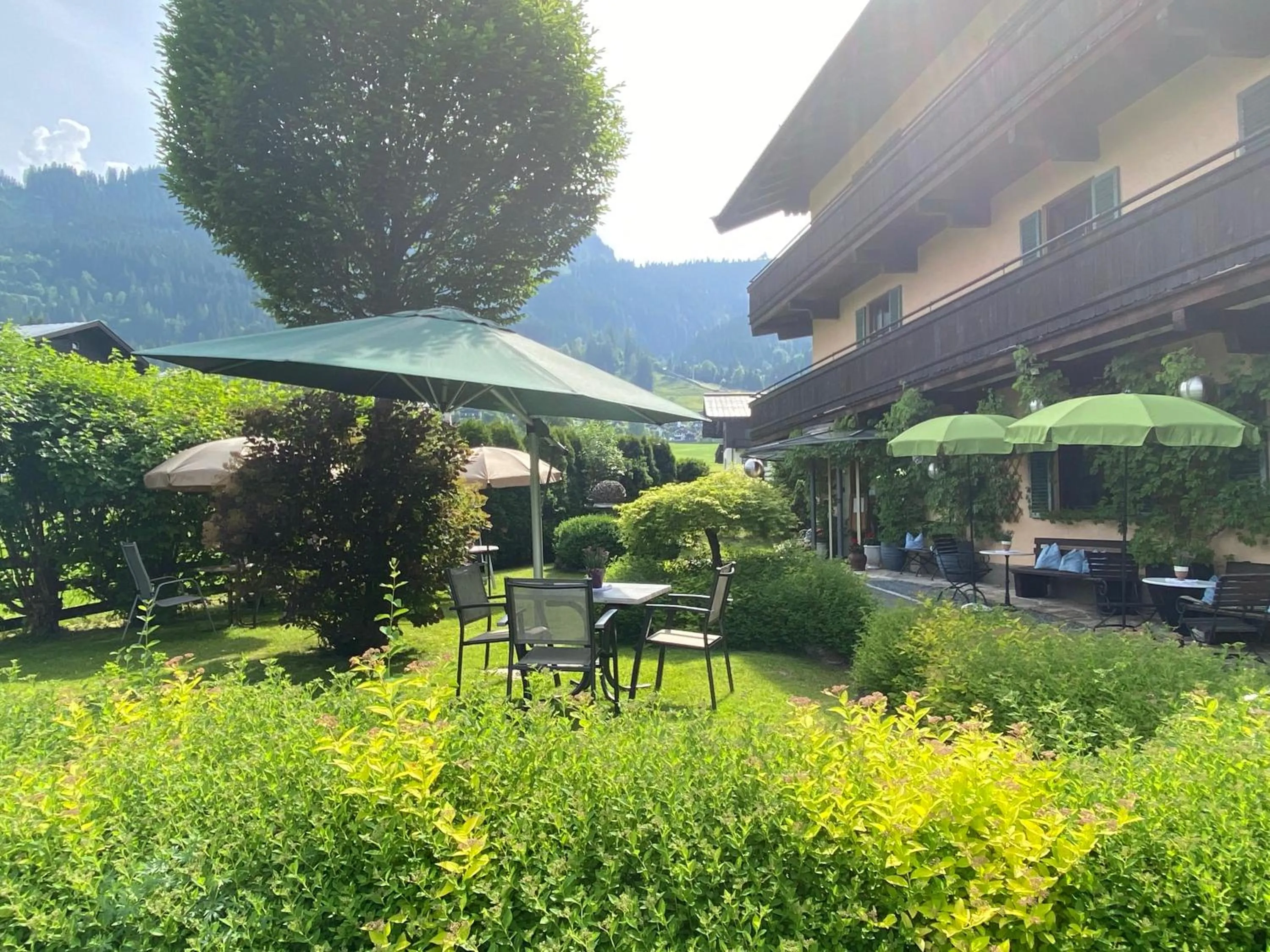 Garden in Hotel Edelweiss Kitzbühel