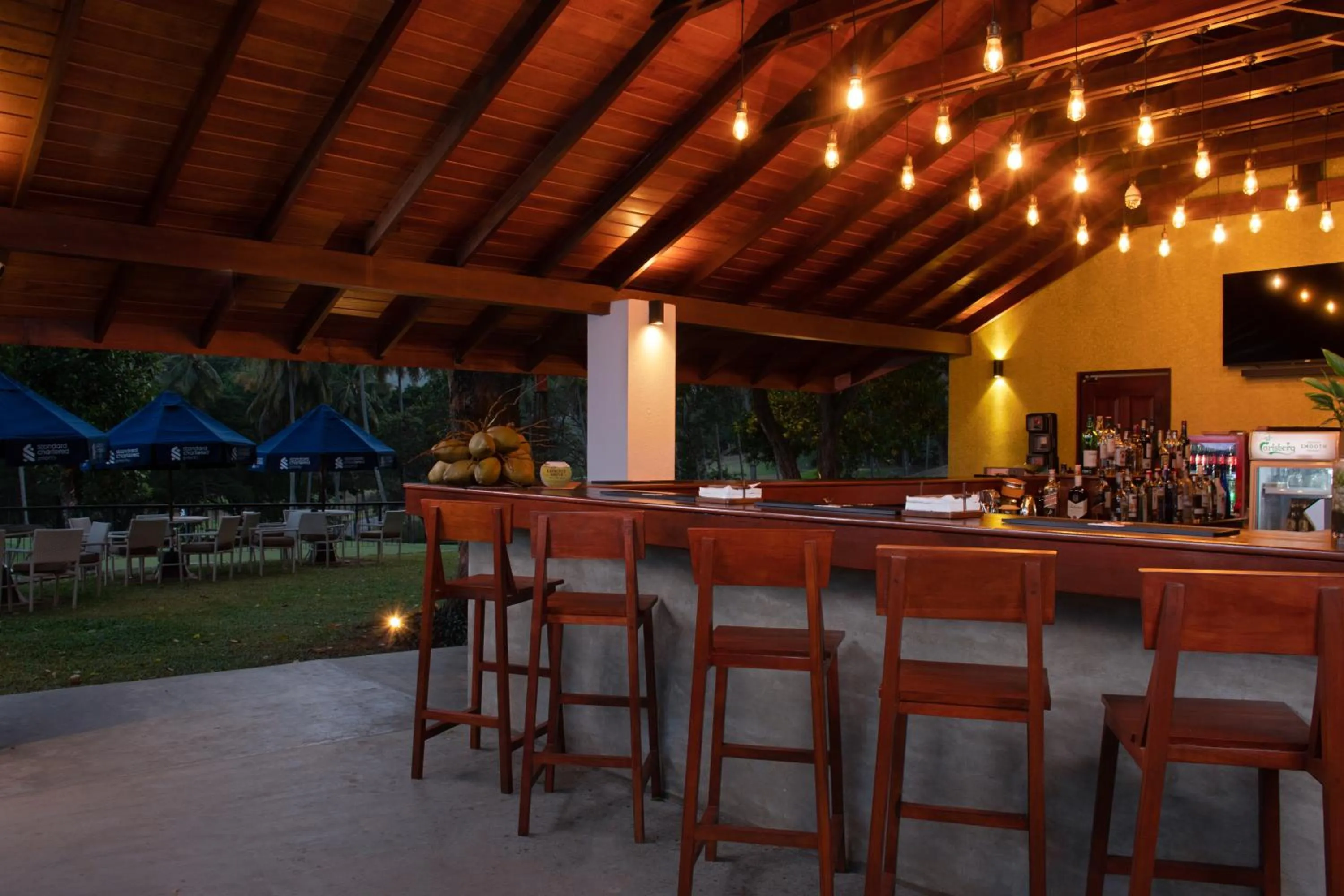 Restaurant/places to eat in Victoria Golf Resort