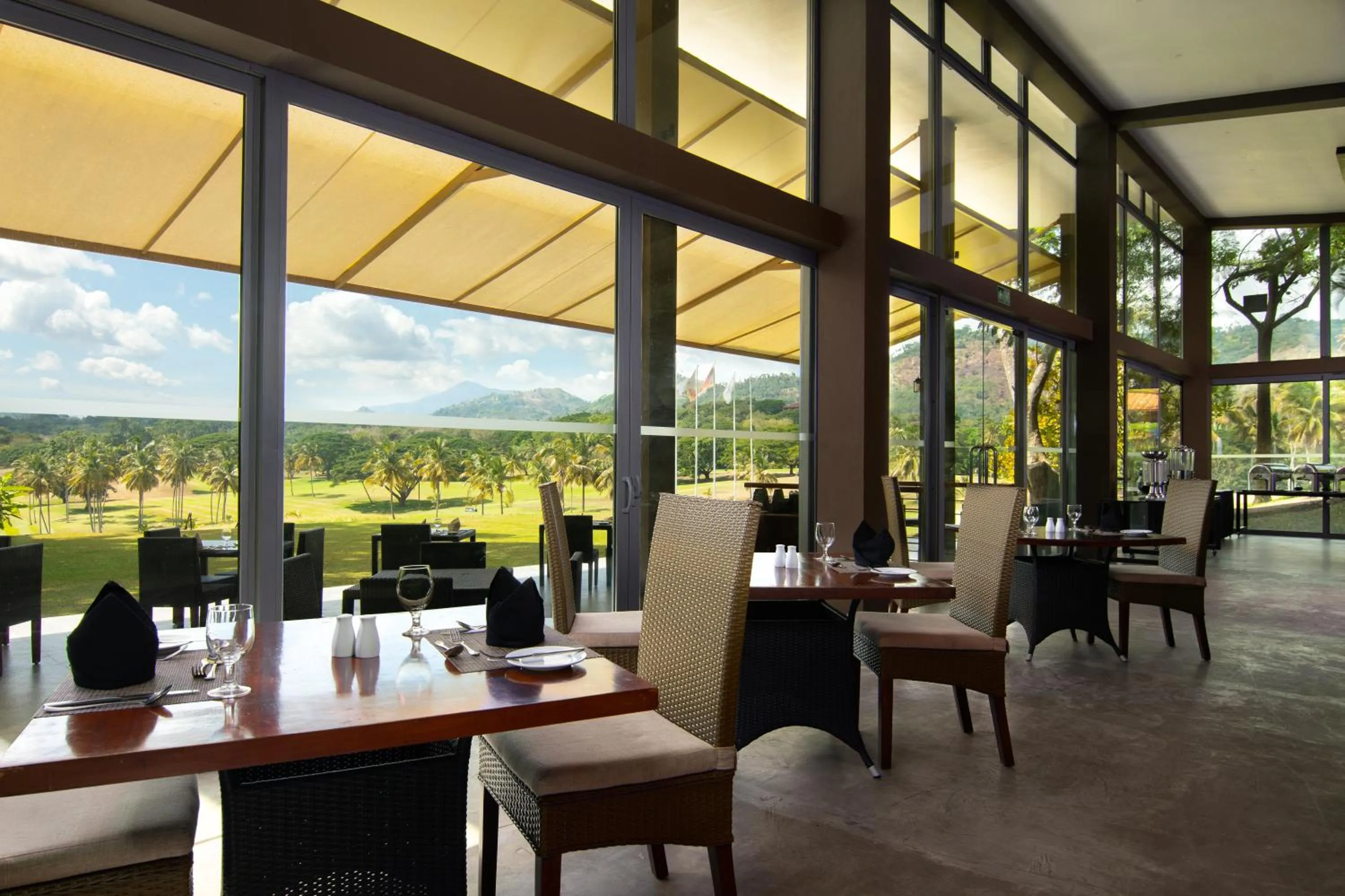Restaurant/places to eat in Victoria Golf Resort