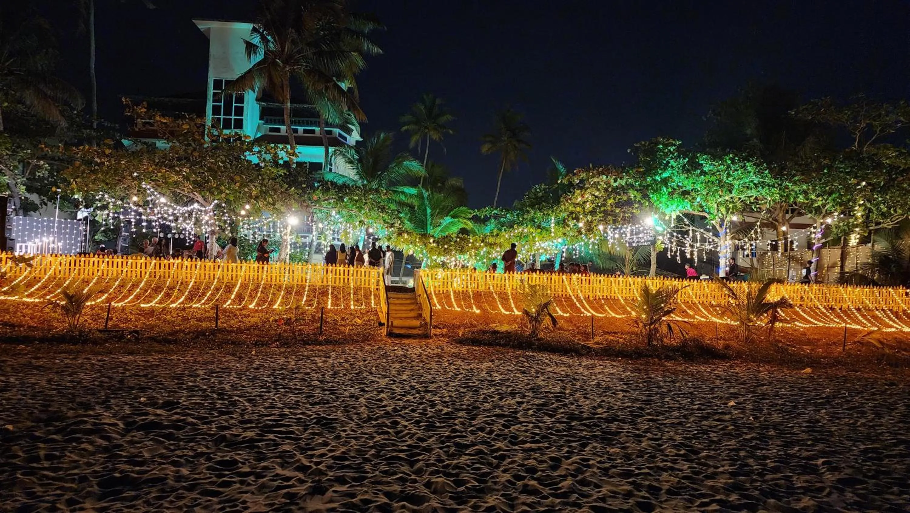 Night in Palm Beach Resort, Alleppey