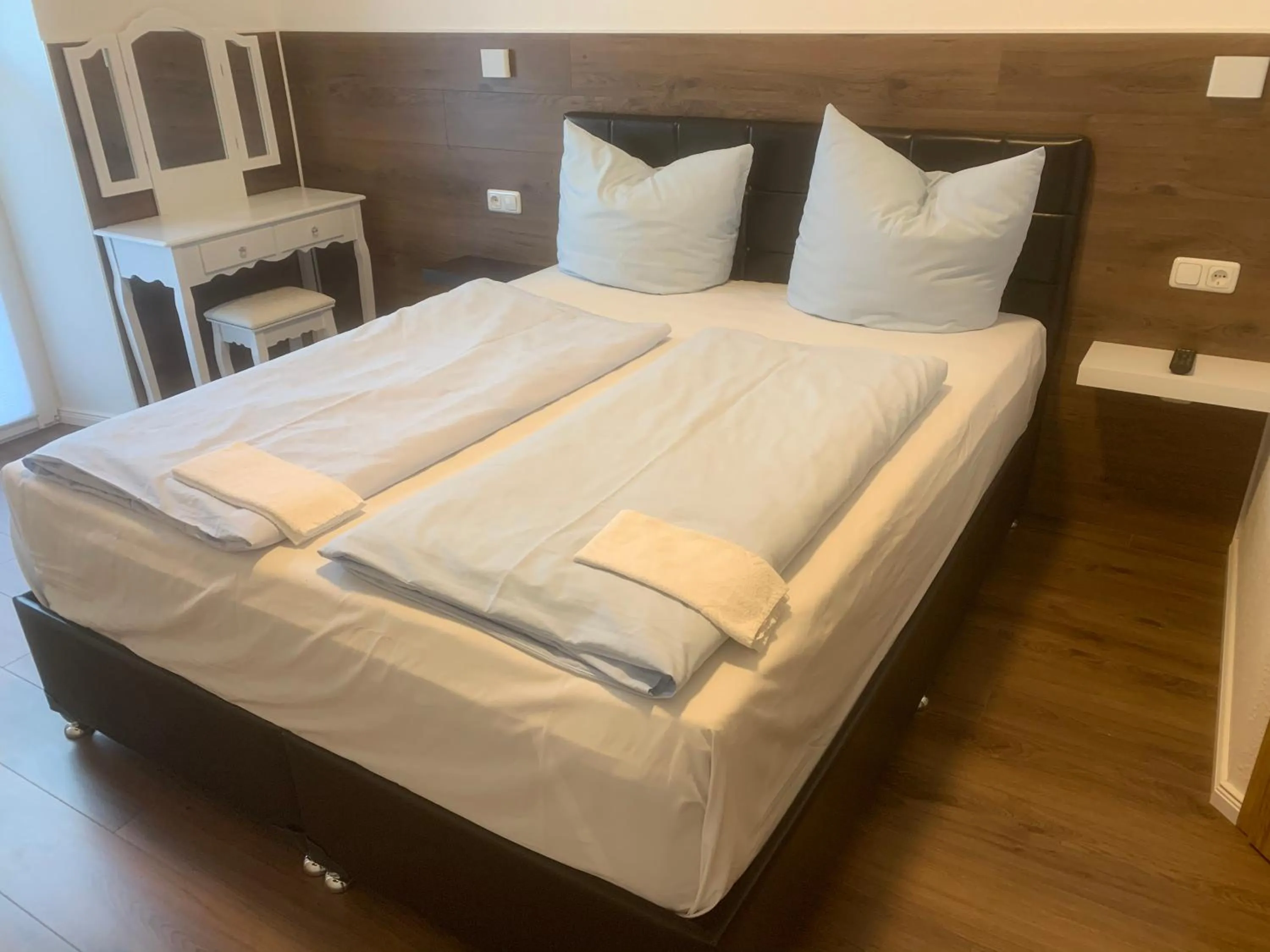 Photo of the whole room, Bed in Gasthof Löwen