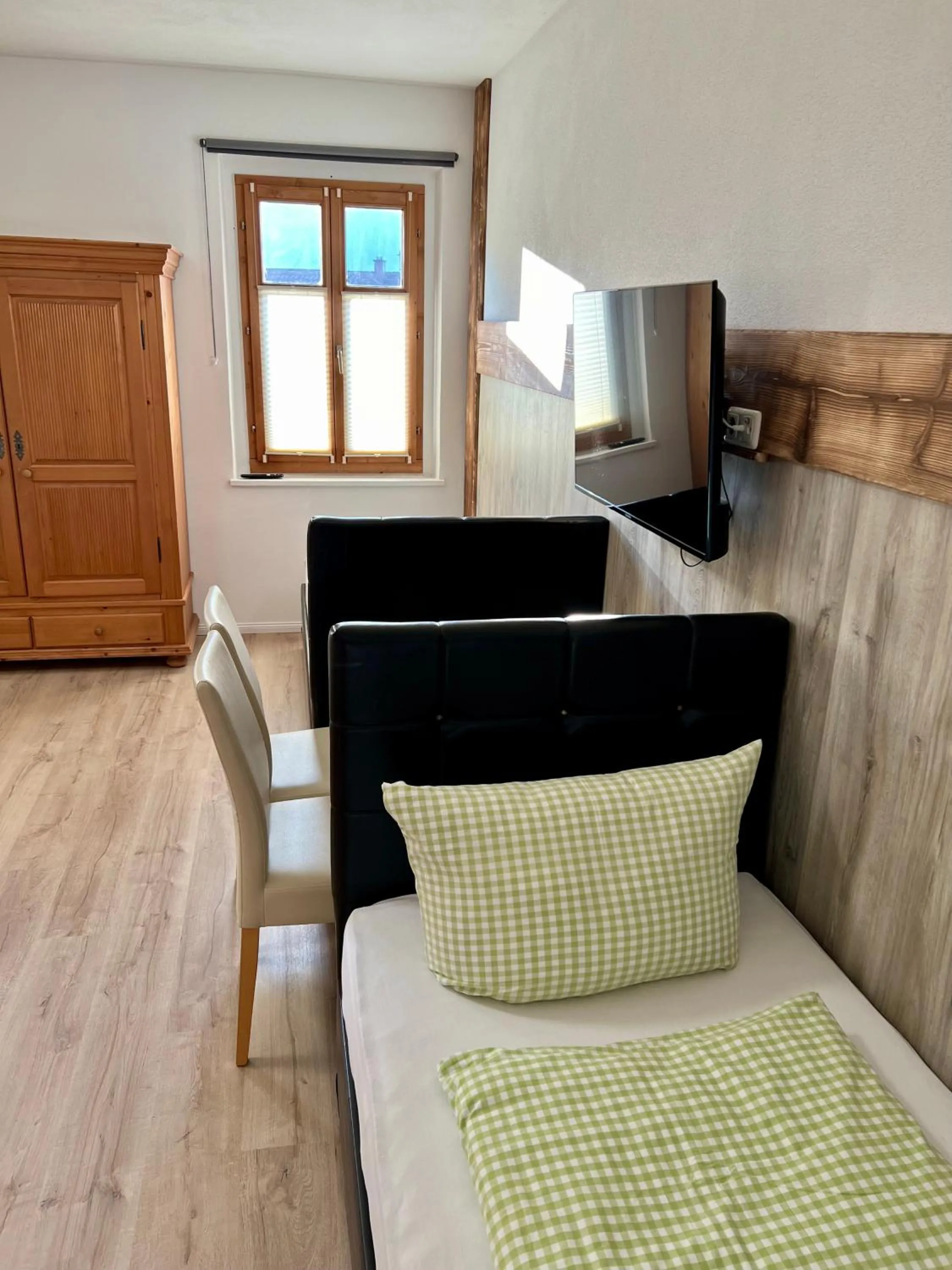 Photo of the whole room, Bed in Gasthof Löwen