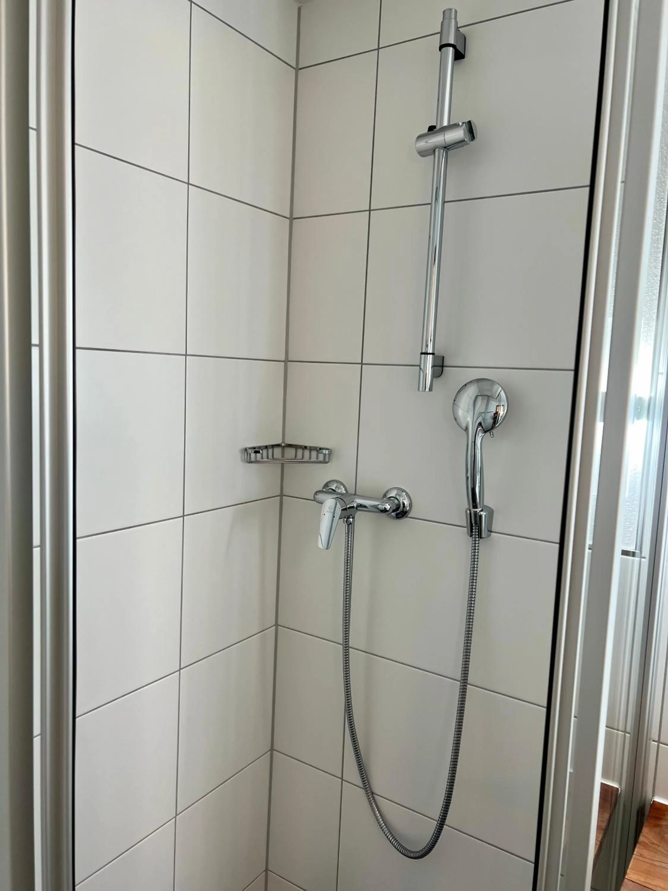 Shower in Gasthof Löwen