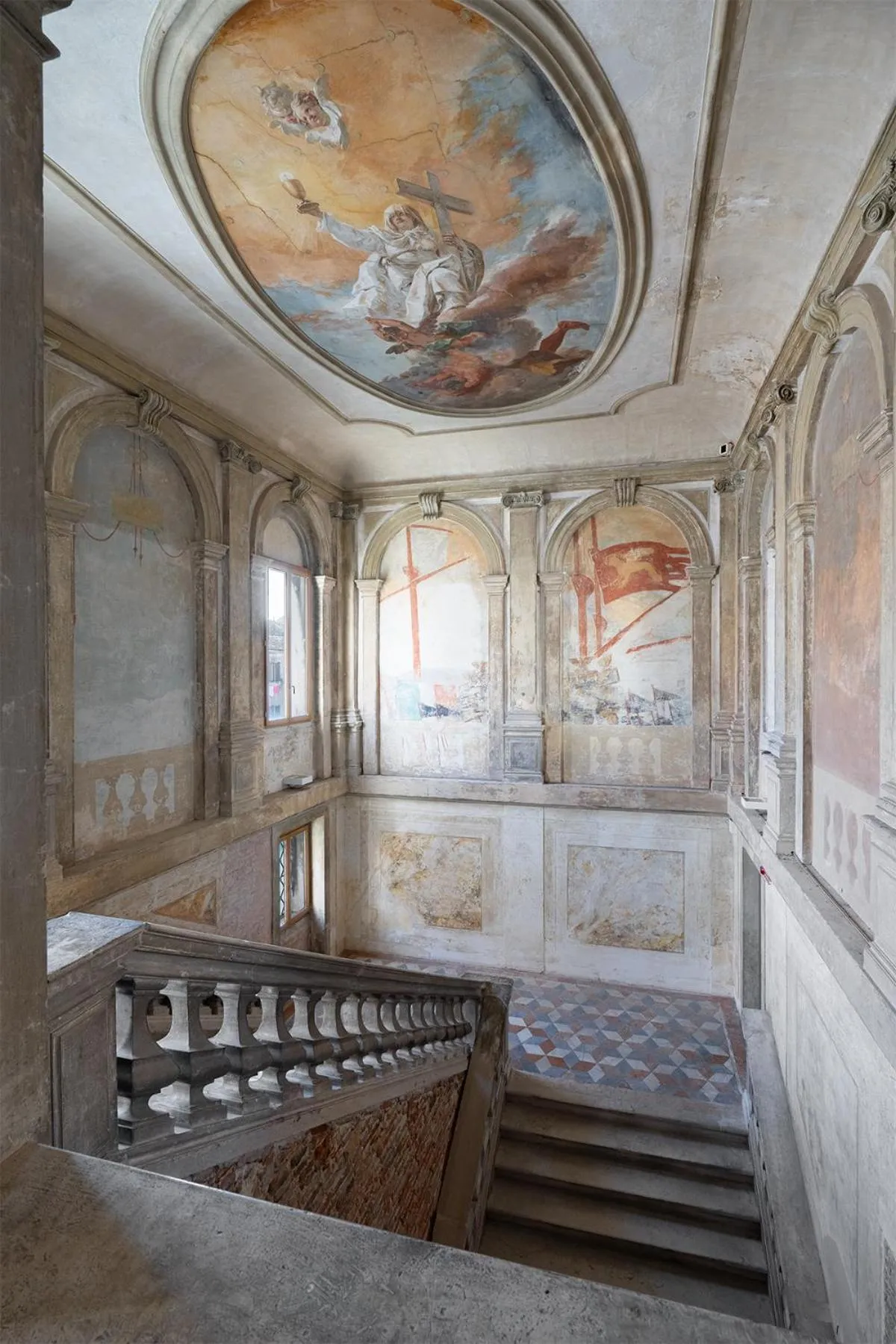 Property building in Combo Venezia