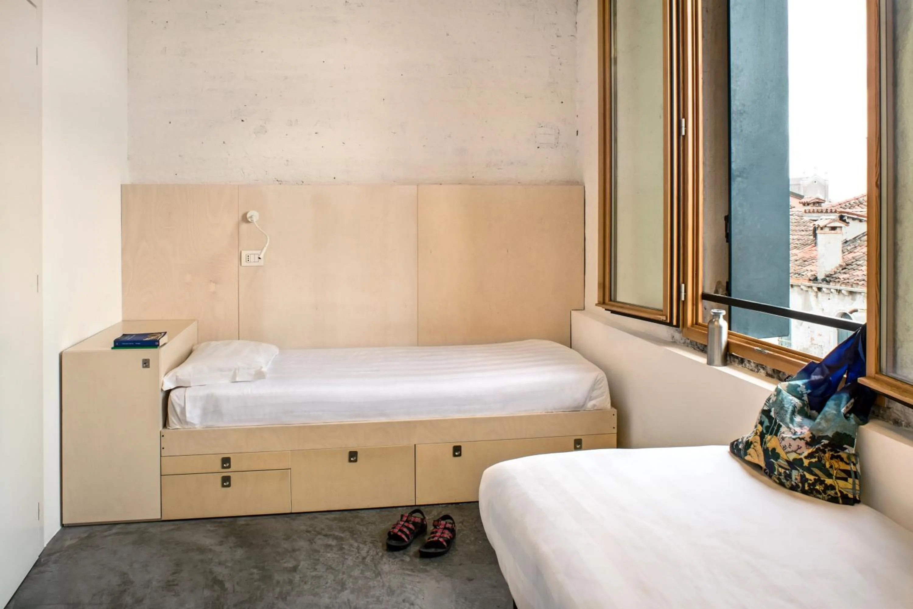 Photo of the whole room, Bed in Combo Venezia