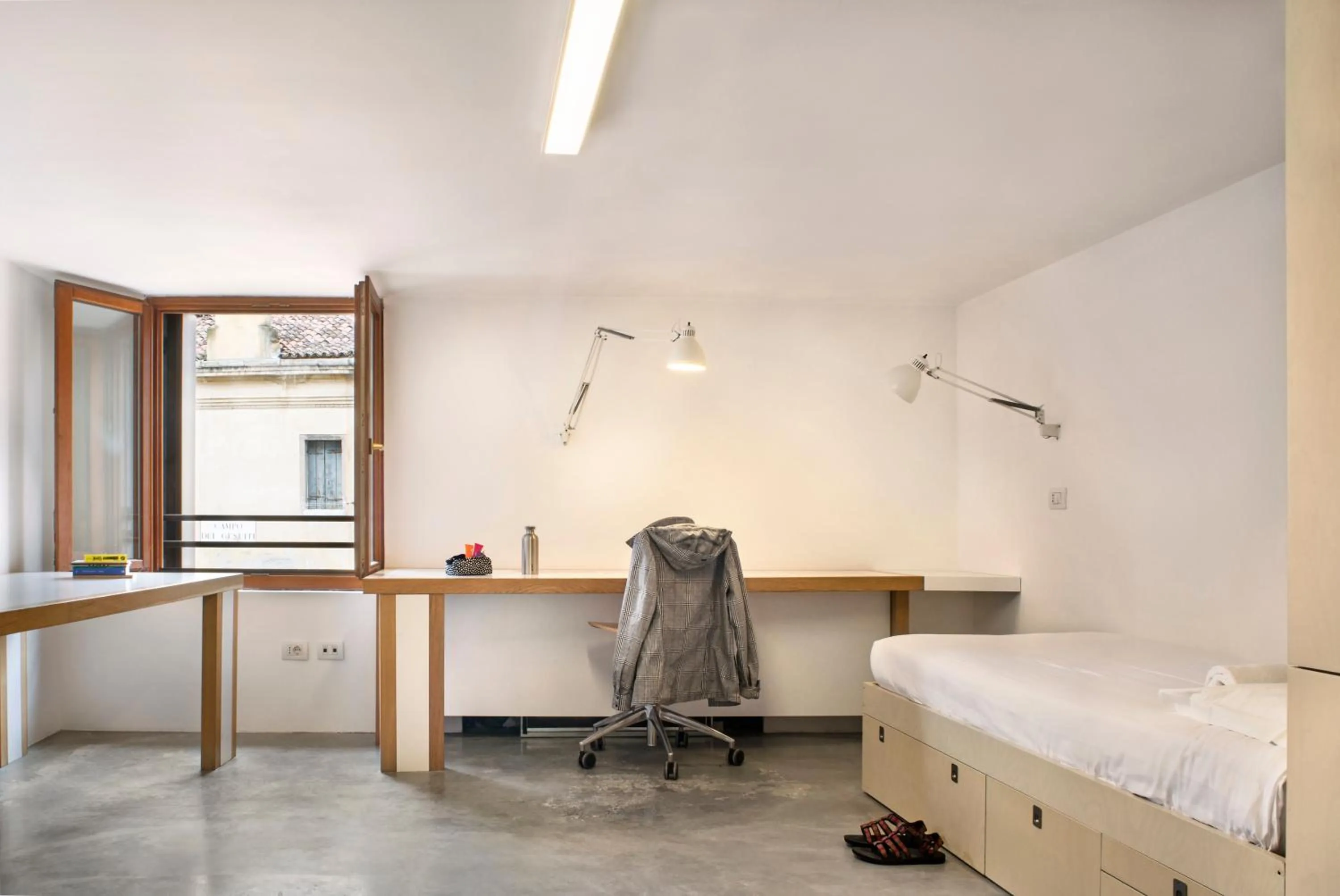 Bedroom, Bed in Combo Venezia