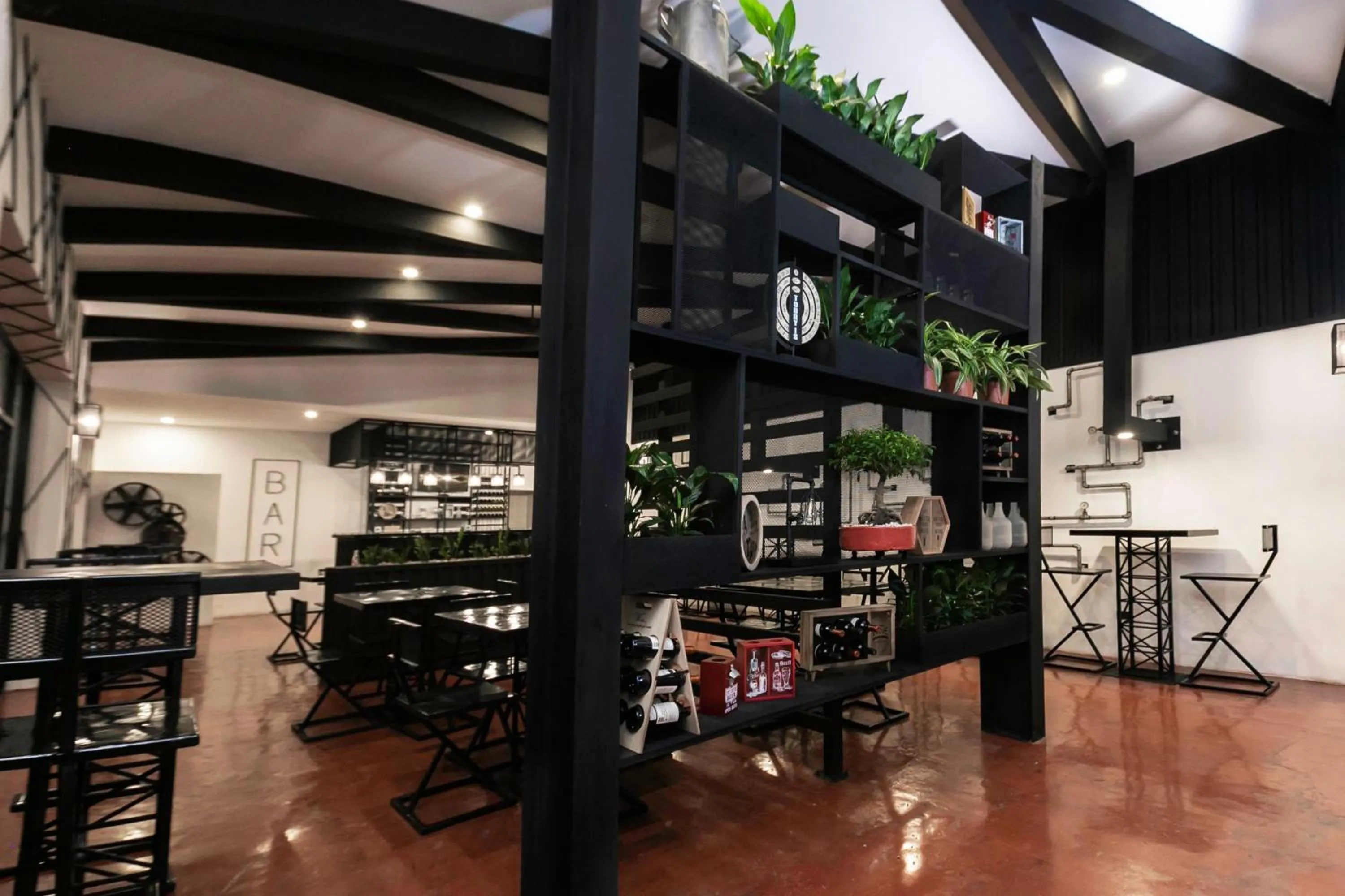 Restaurant/places to eat in D' LA TORRE HOTEL