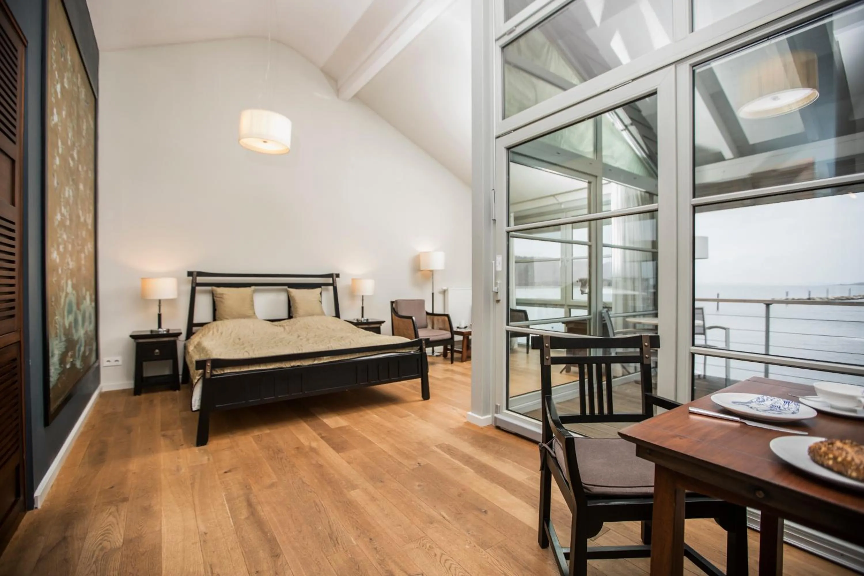 Living room, Bed in Im-Jaich Wasserferienwelt