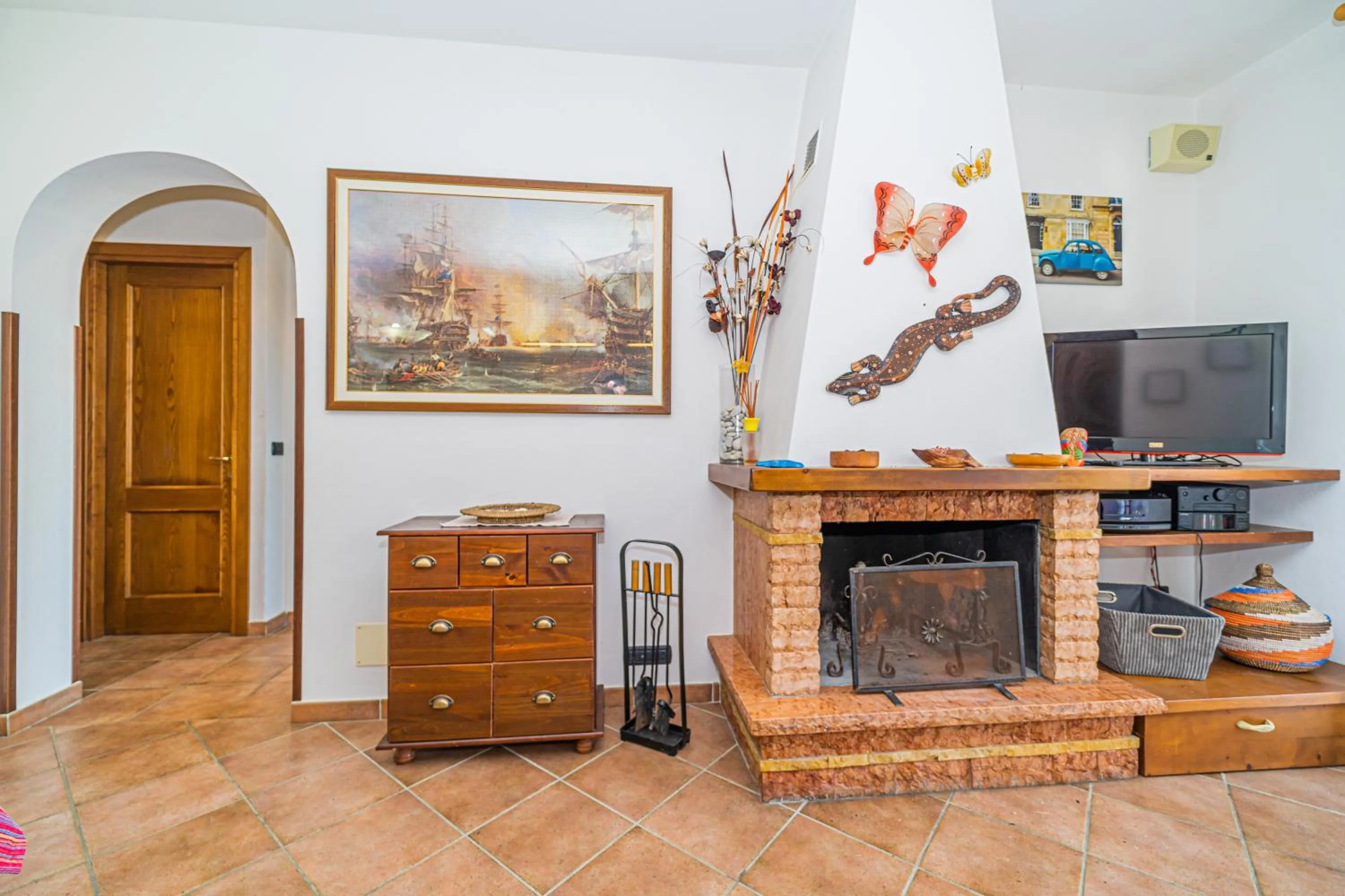 Master apartment in villa 6 to 8 persons with large private garden