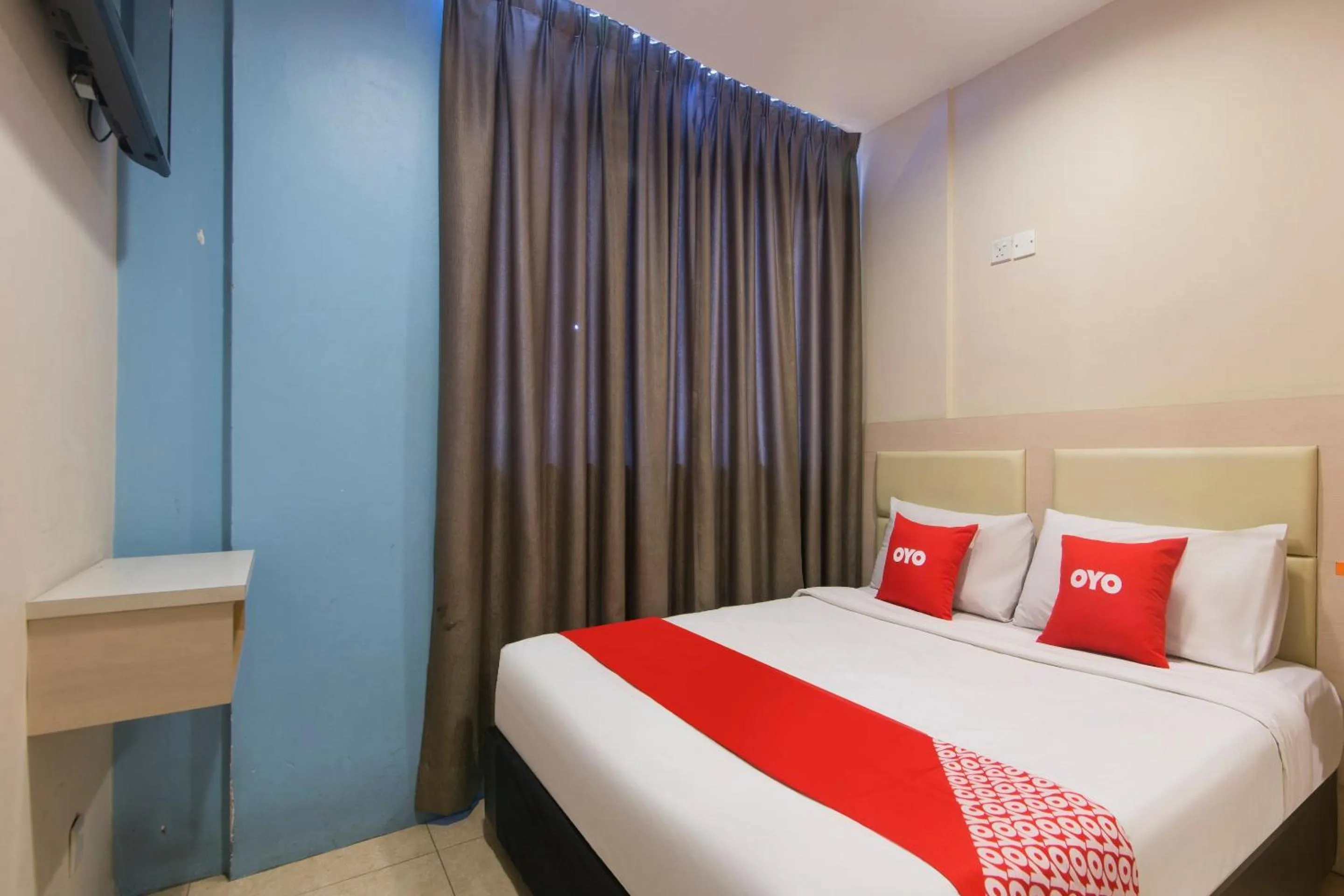 Bedroom, Bed in Hotel O Hotel 916