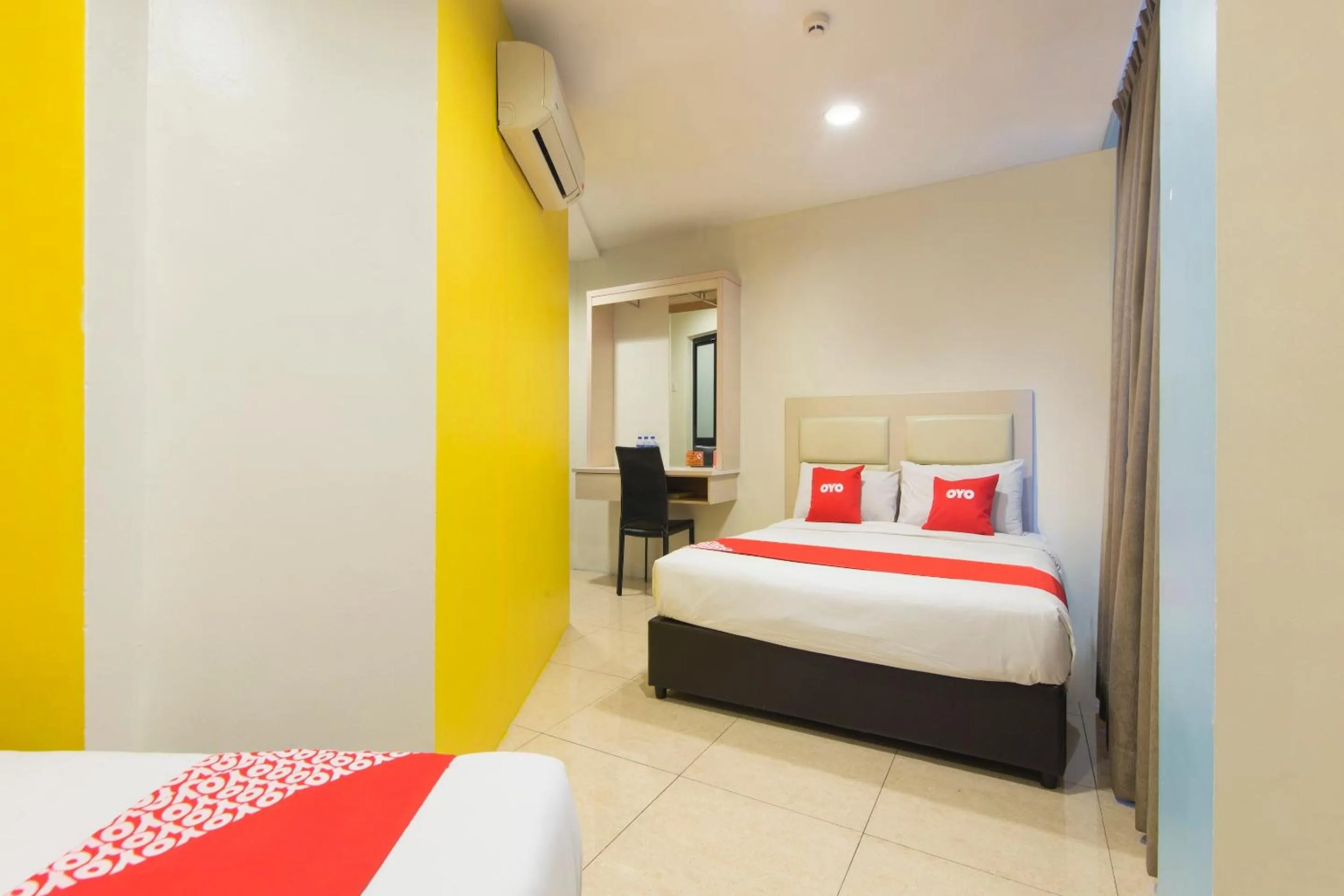 Bedroom, Bed in Hotel O Hotel 916