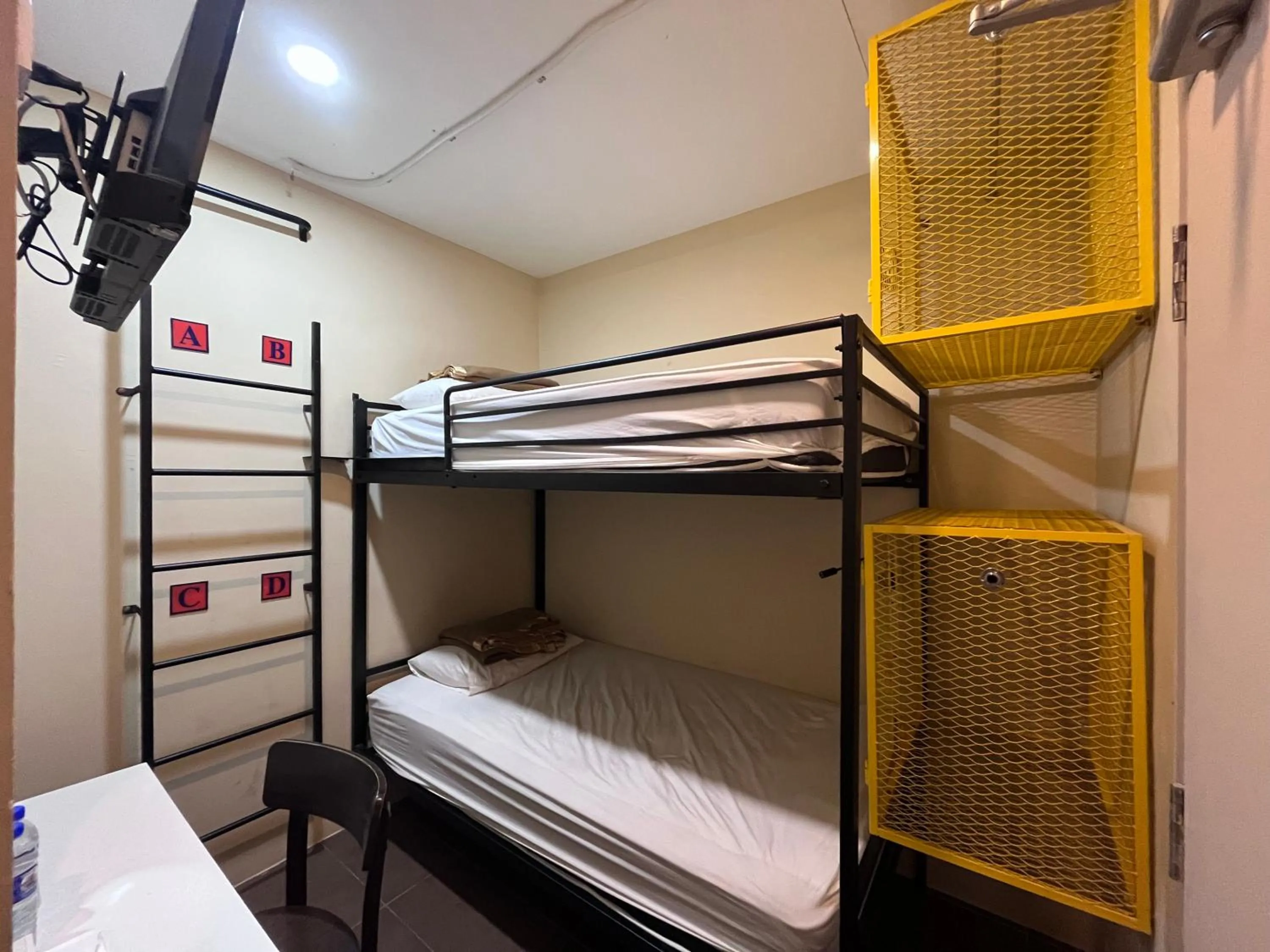 bunk bed, Bed in SRP Hotel Sdn Bhd