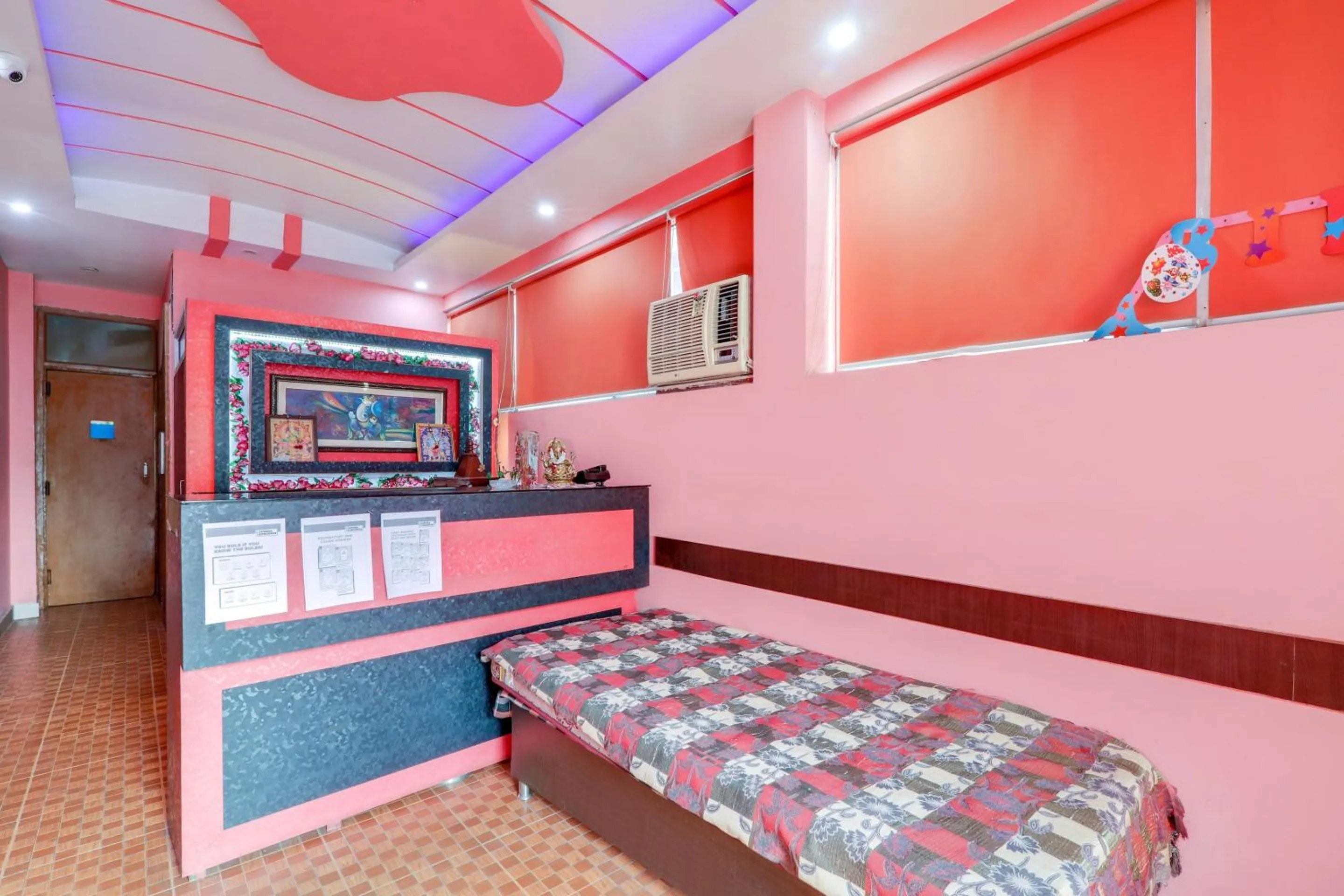 Lobby or reception in OYO 76256 Trimurti Palace