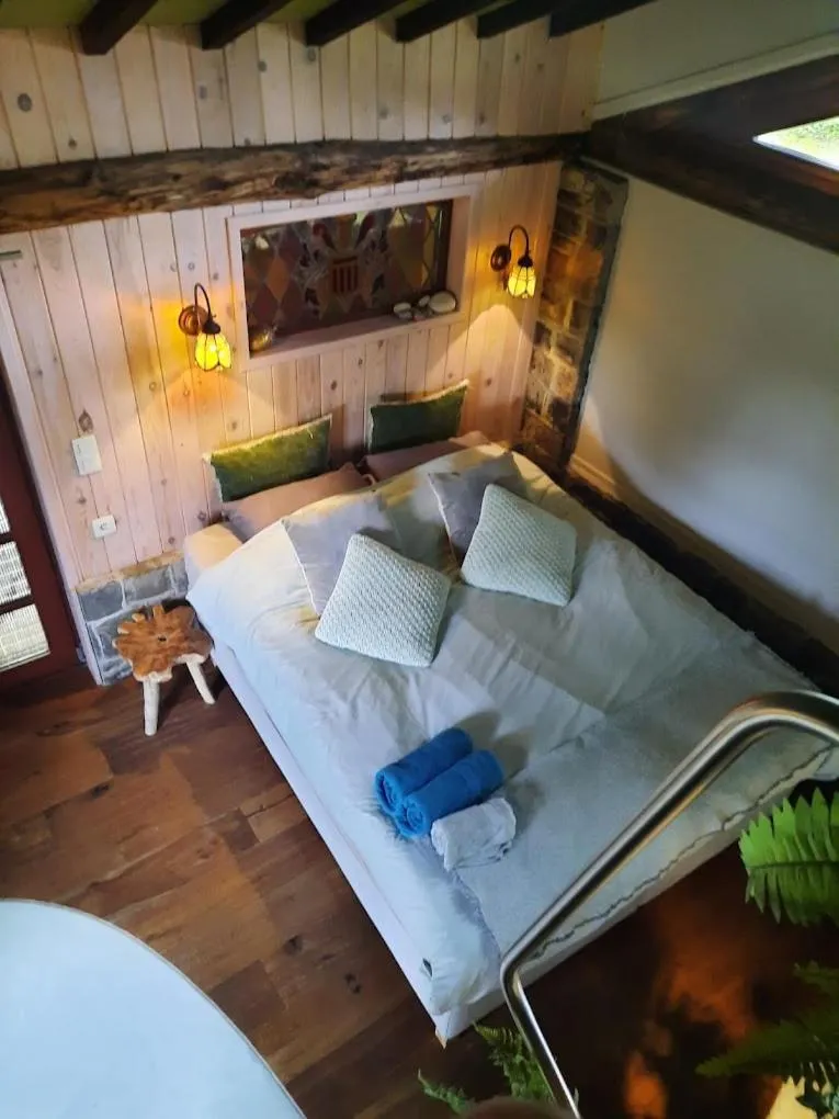 Bed in B&B Le Manoir d'Ange