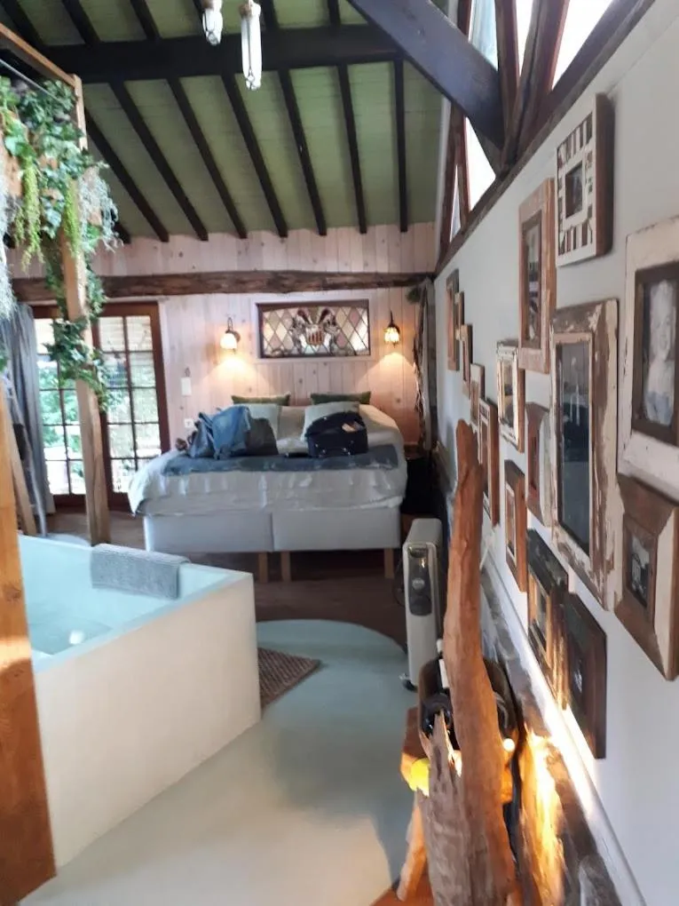 Bed in B&B Le Manoir d'Ange