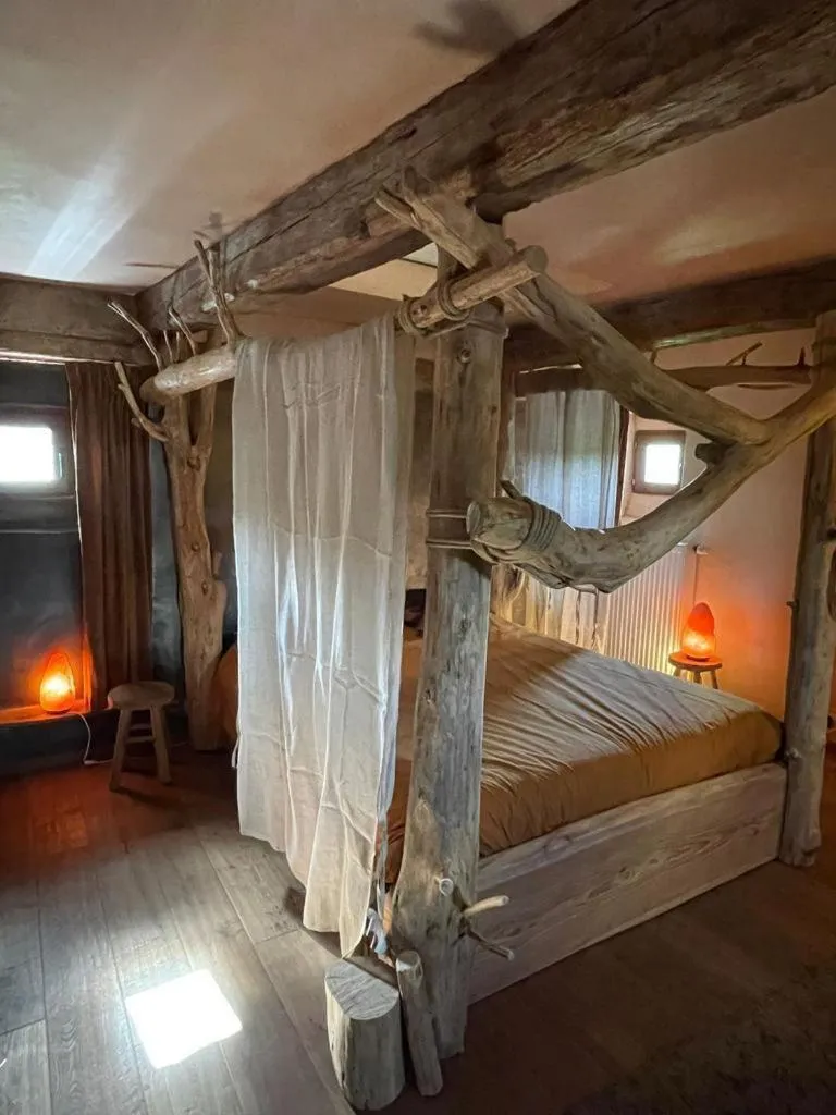 Bed in B&B Le Manoir d'Ange