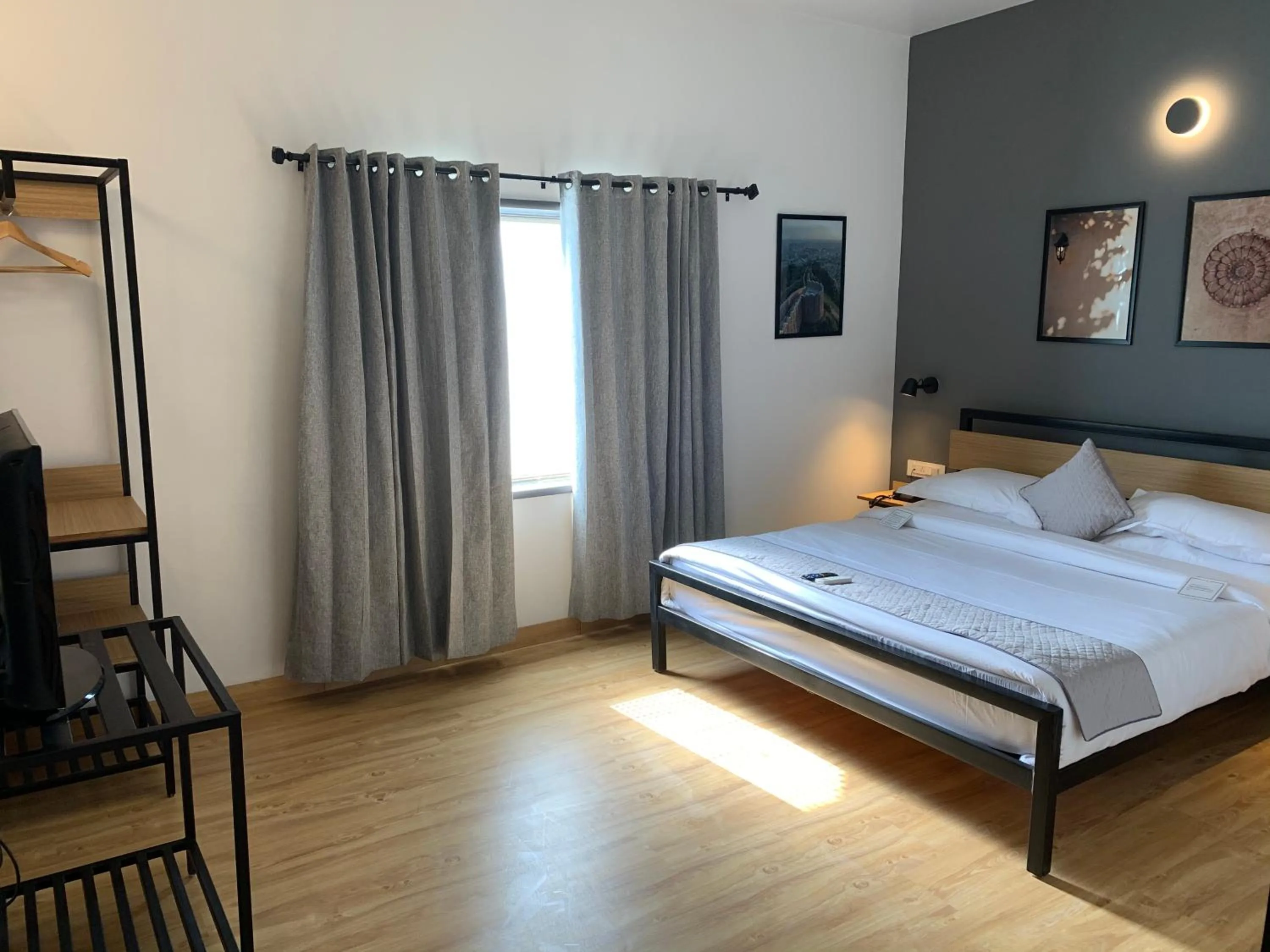 Photo of the whole room in Loft 24, Mansarovar