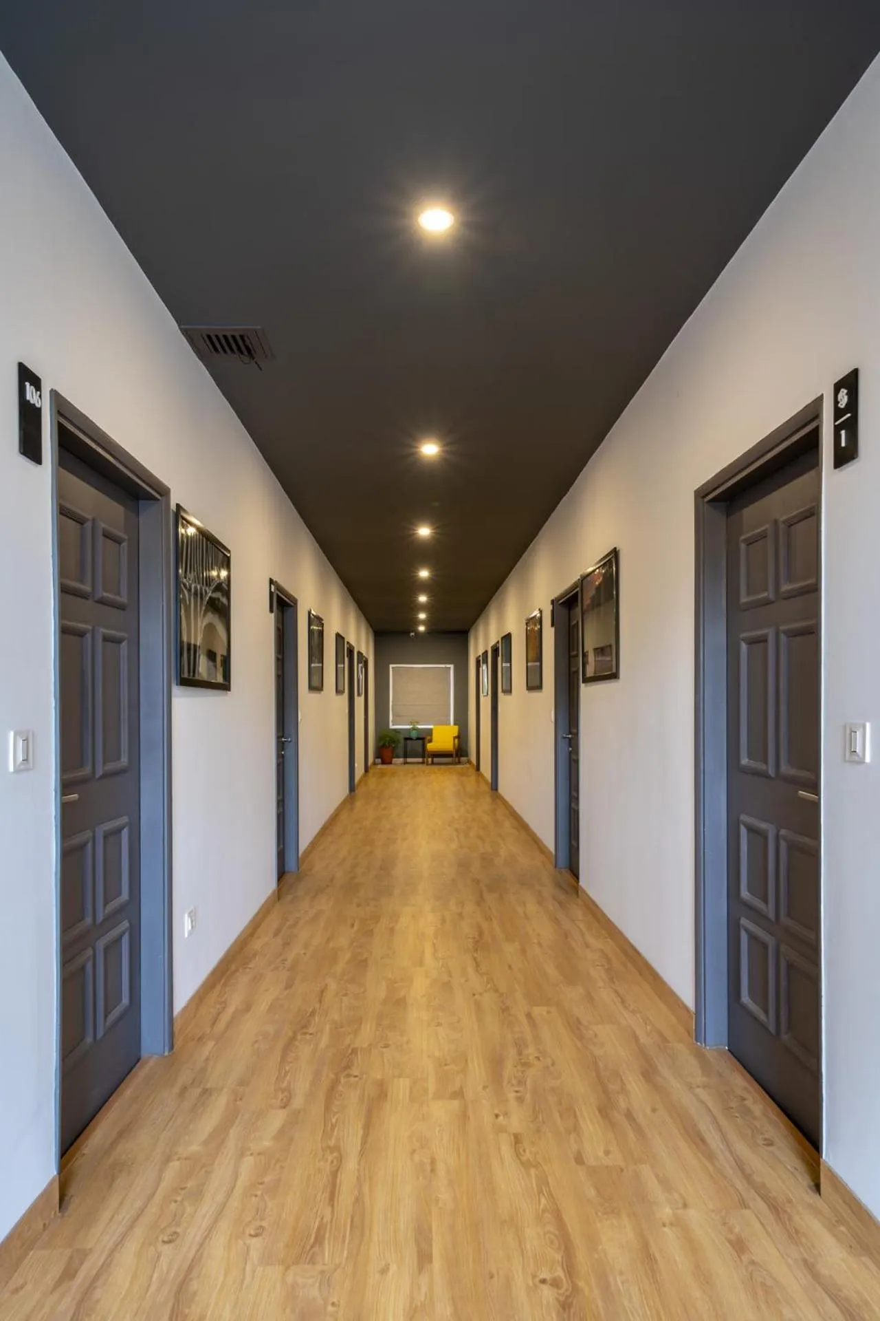 Balcony/Terrace in Loft 24, Mansarovar