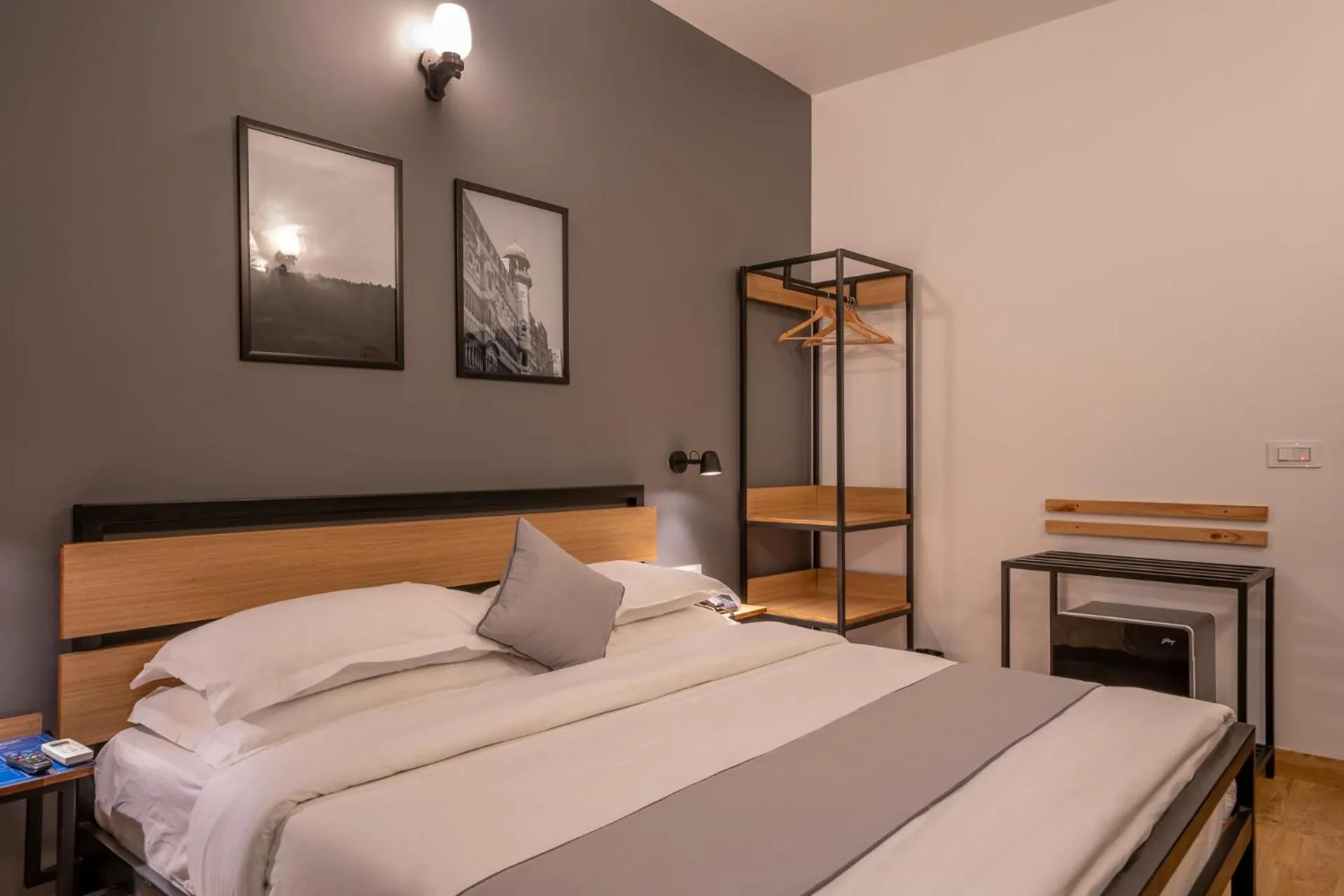 Bed in Loft 24, Mansarovar