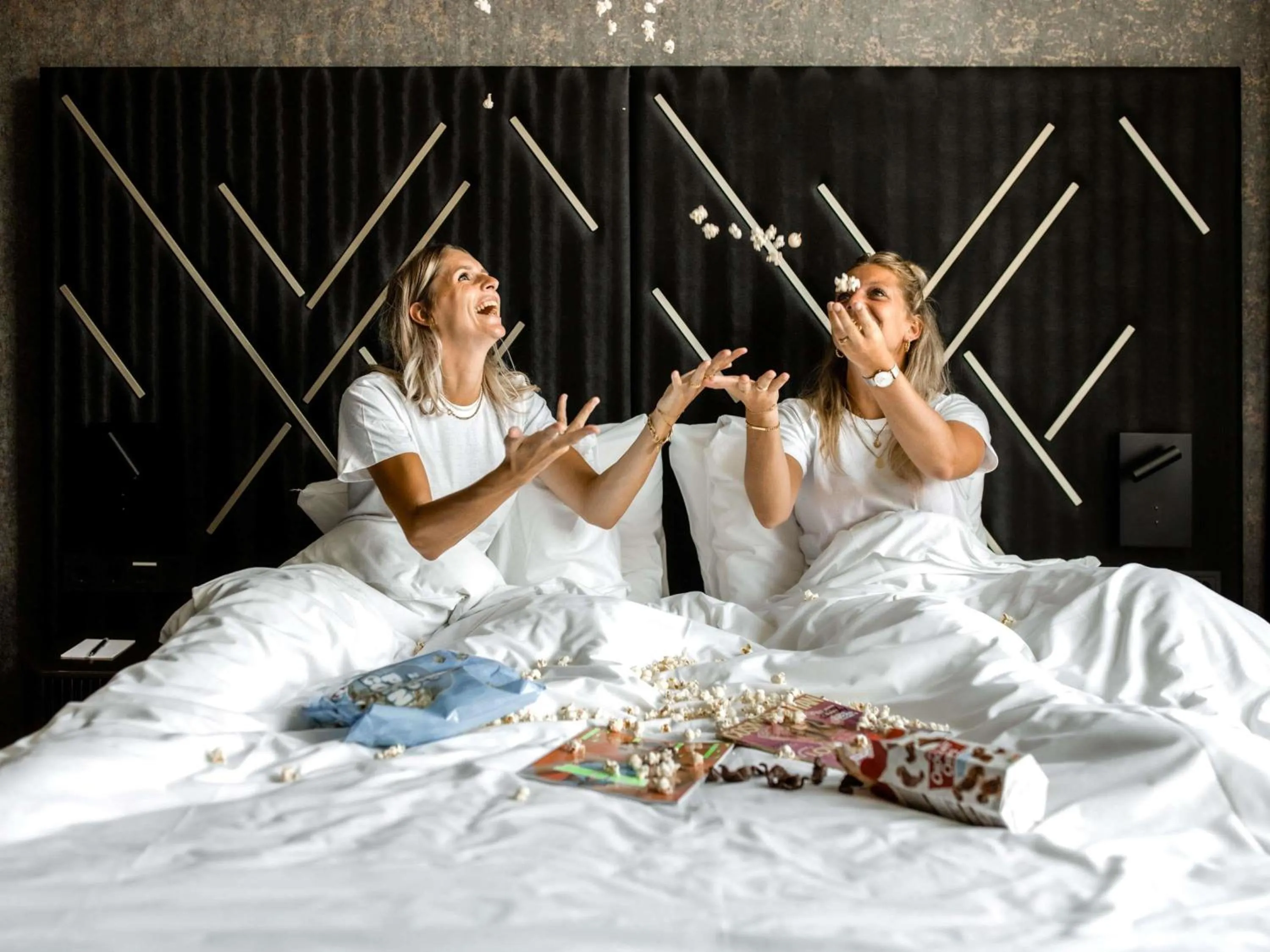Bedroom in Le Marin Hotel Rotterdam City - Handwritten Collection