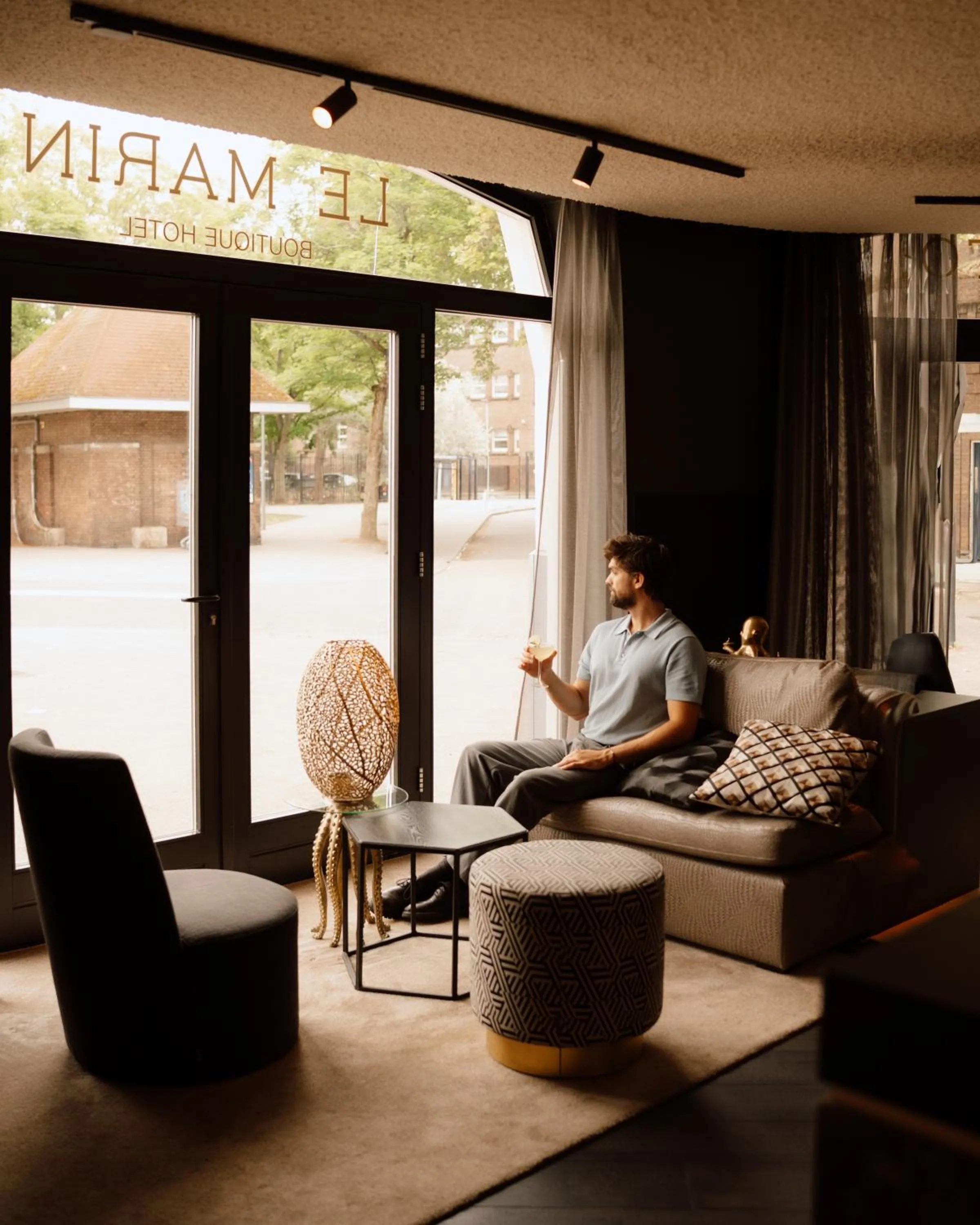 Seating area in Le Marin Hotel Rotterdam City - Handwritten Collection