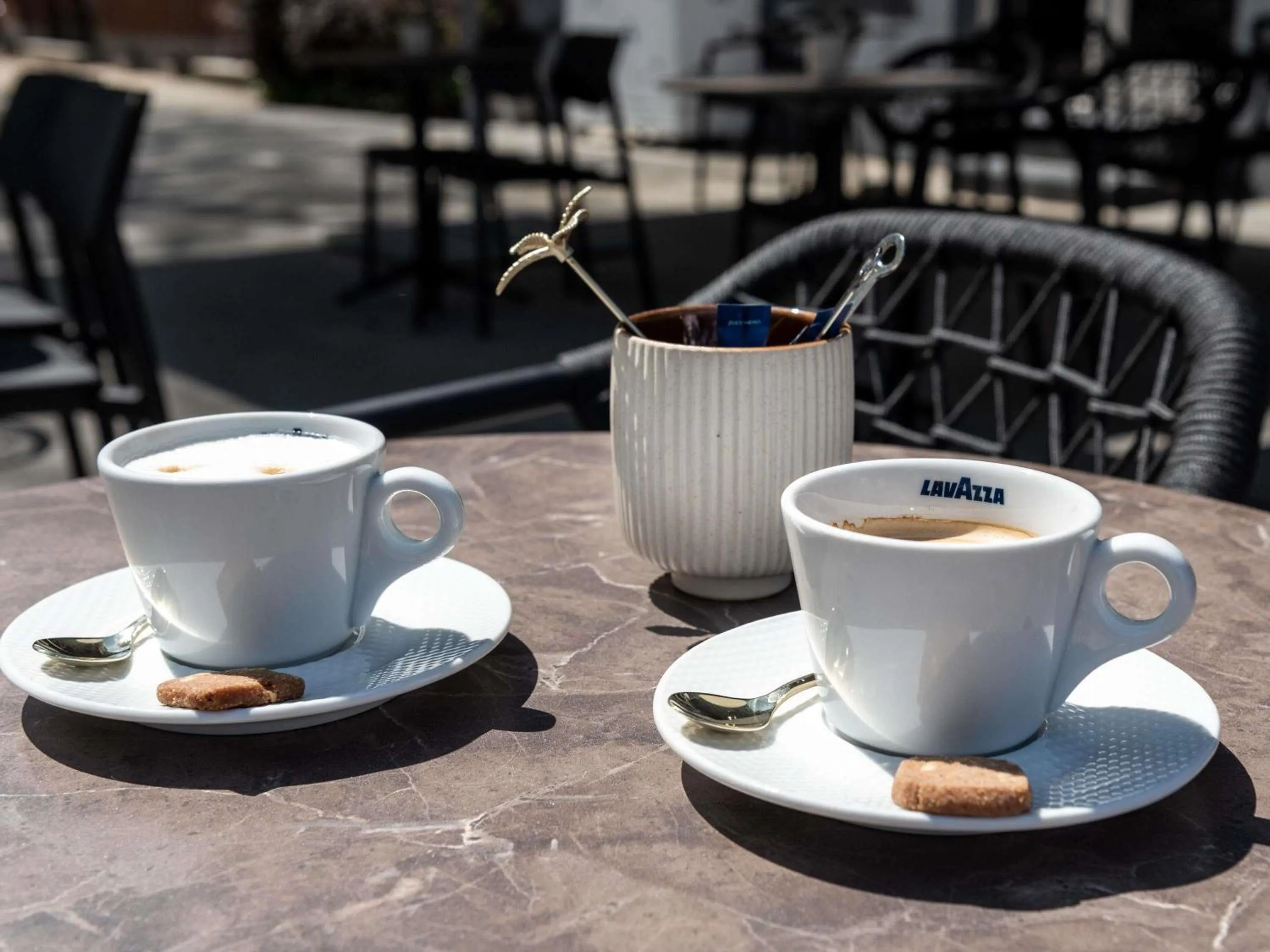 Lounge or bar in Le Marin Hotel Rotterdam City - Handwritten Collection
