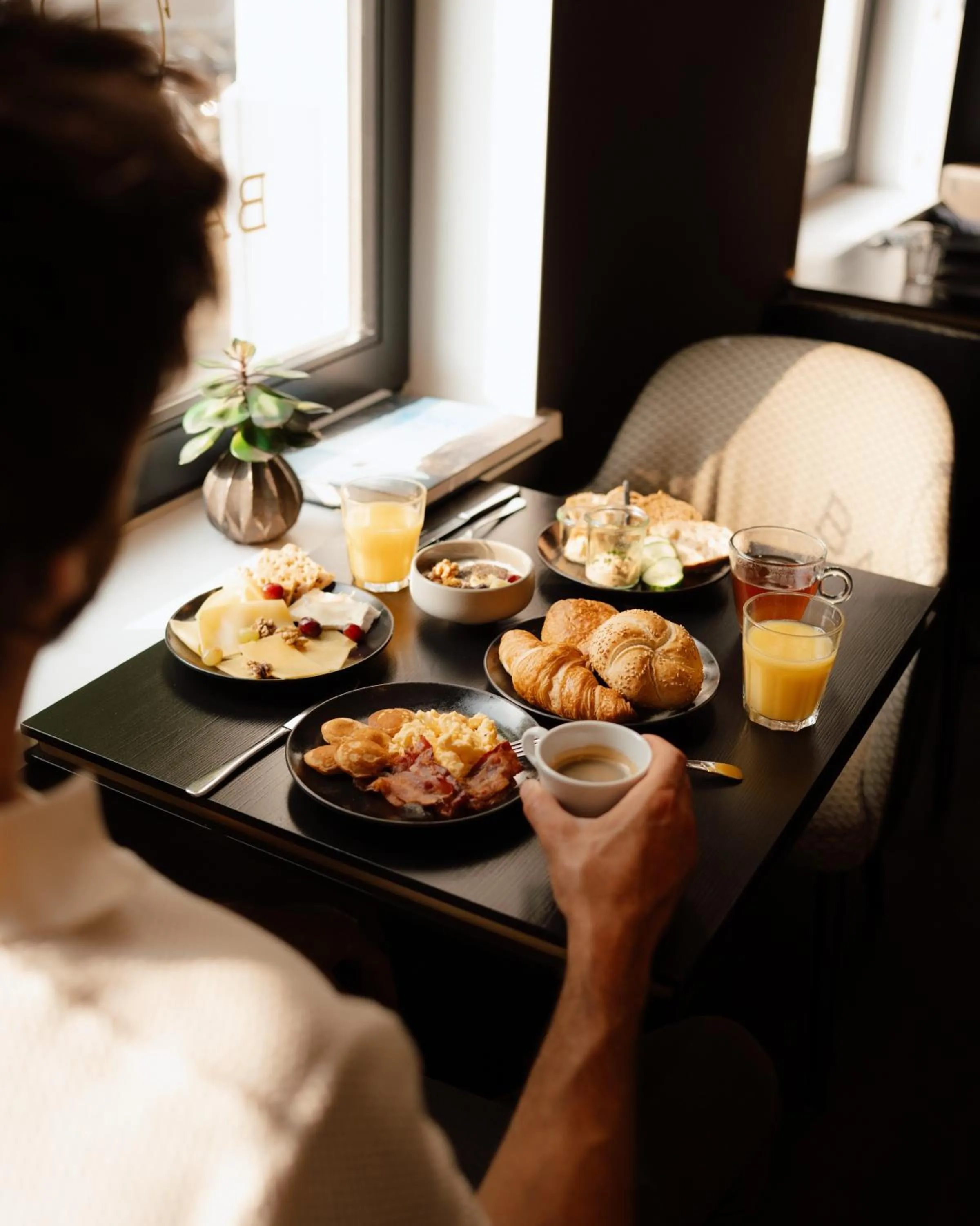 Breakfast in Le Marin Hotel Rotterdam City - Handwritten Collection