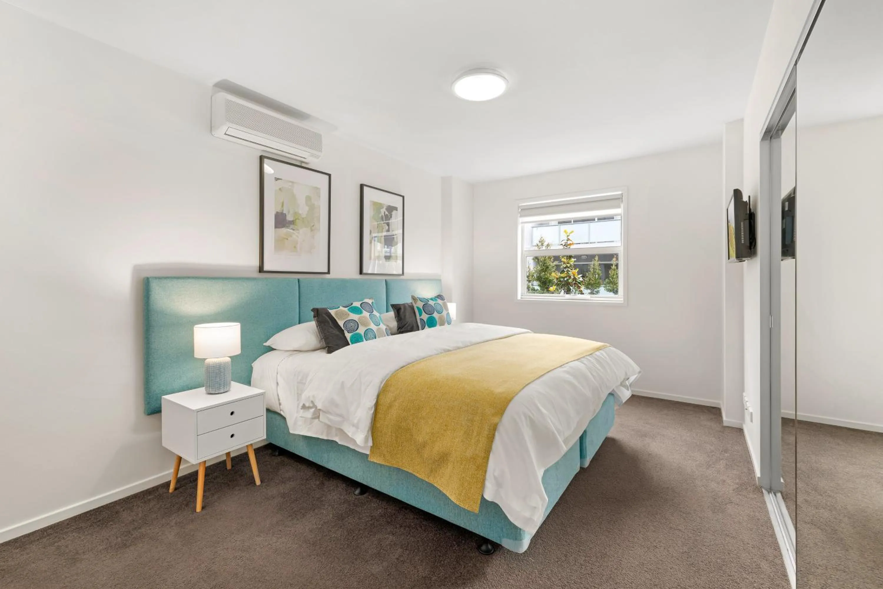 Bed in Burwood Serviced Apartments