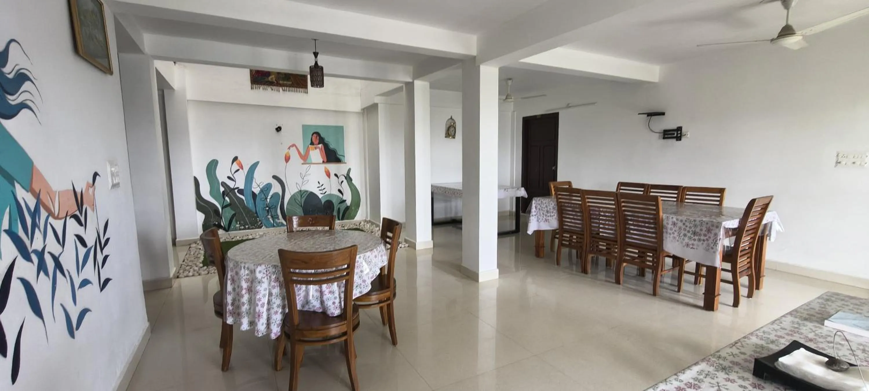 Dining area in Vagamon Hill Chimes