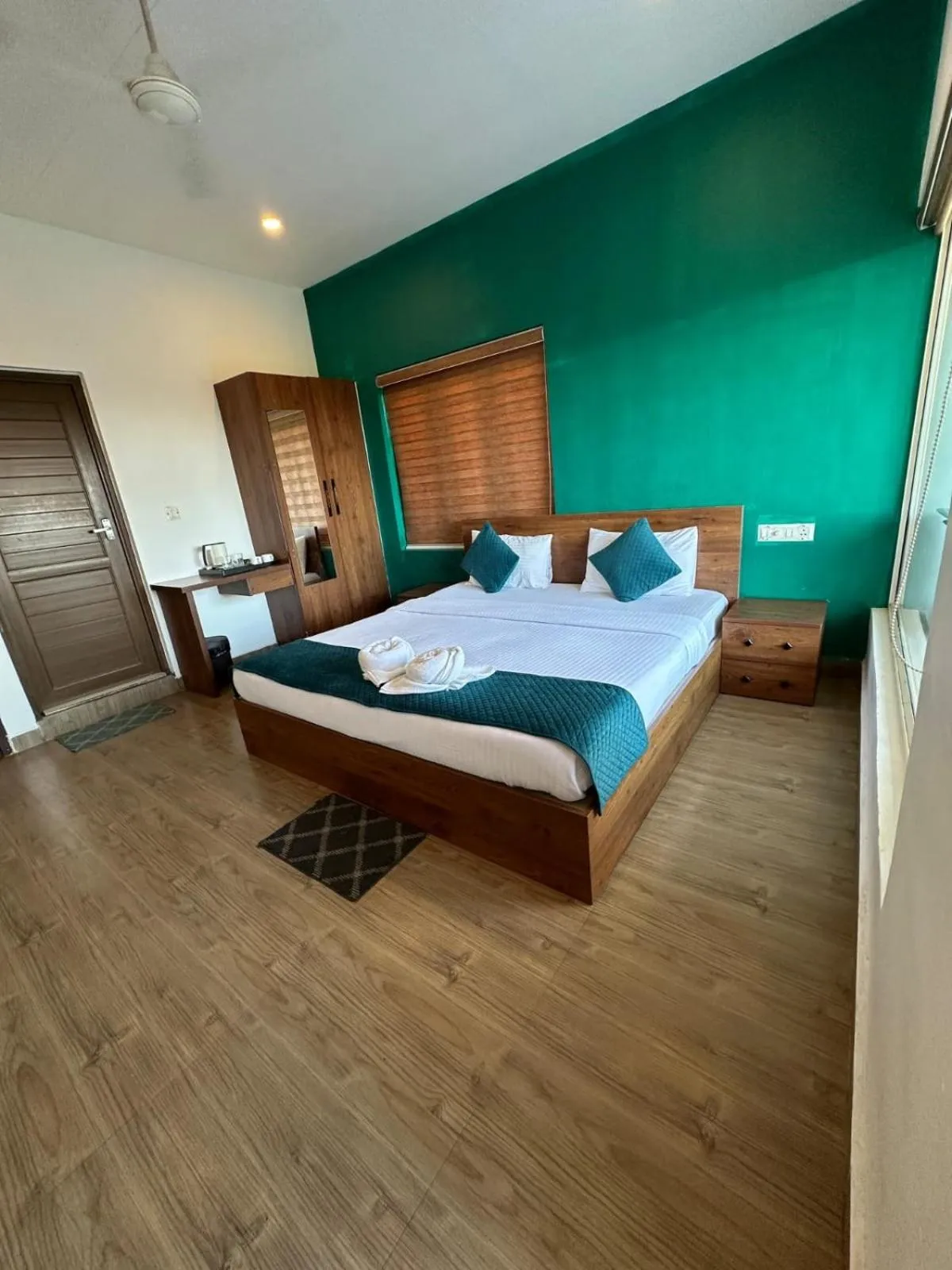 towels, Bed in Vagamon Hill Chimes