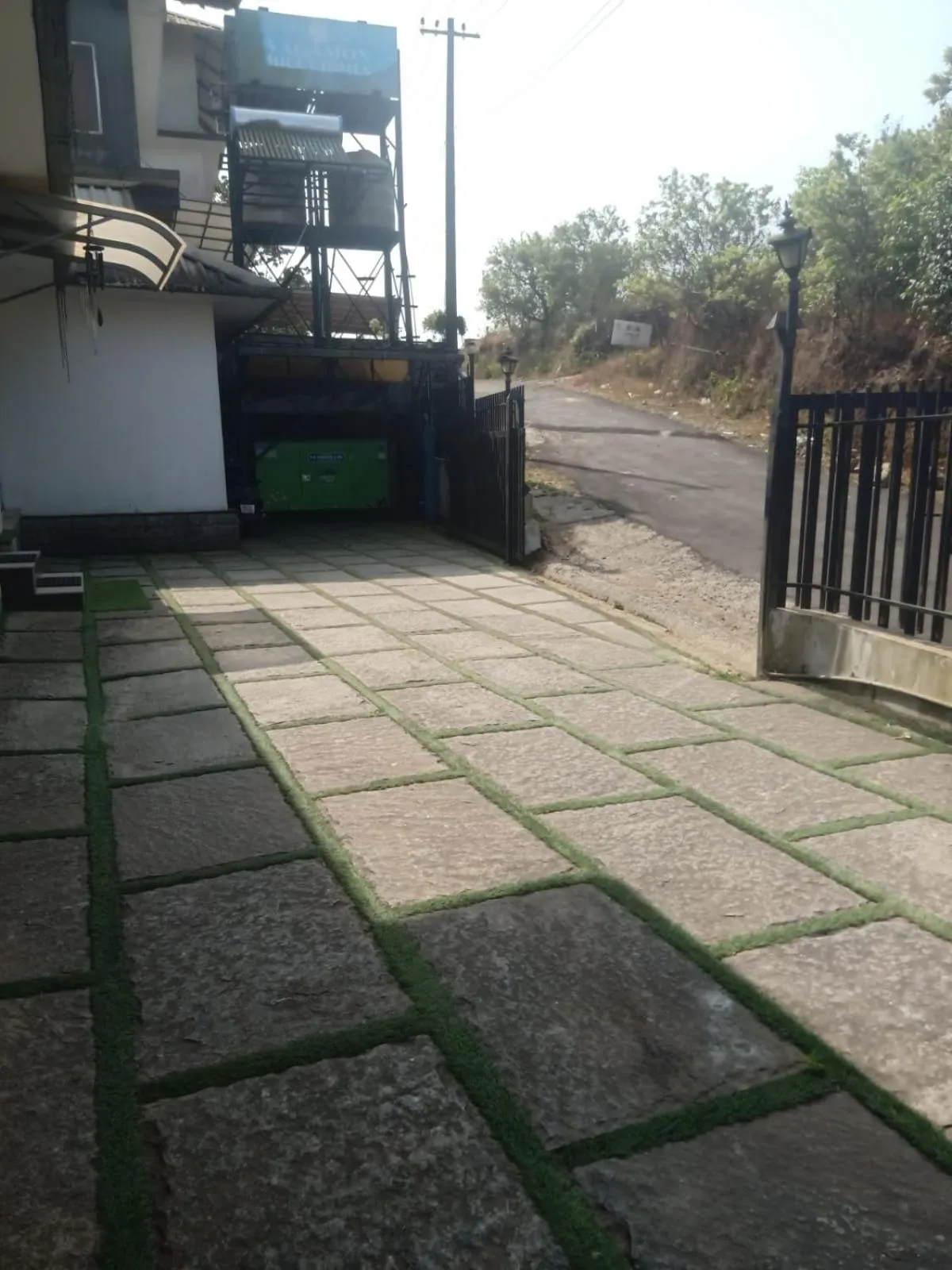 Facade/entrance in Vagamon Hill Chimes