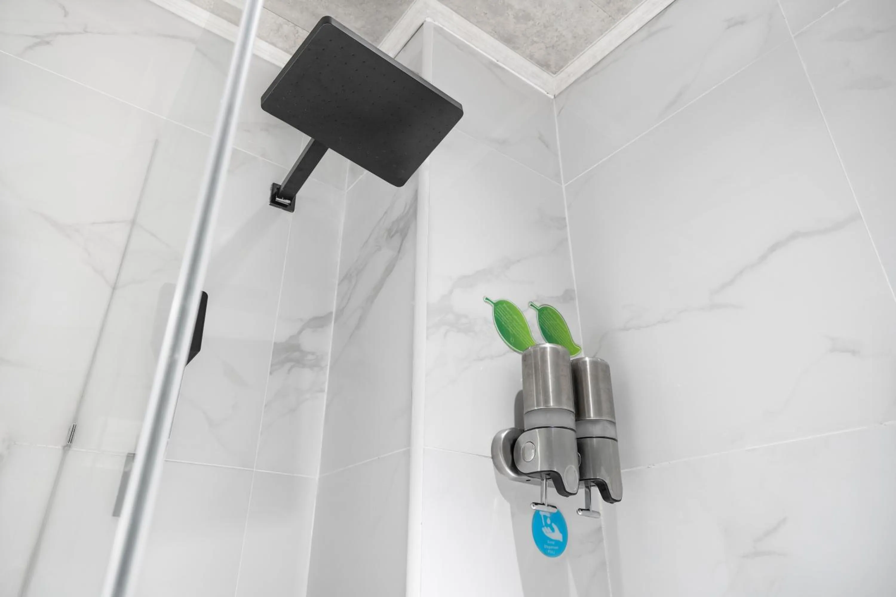 Shower in A&R Urban Hotel