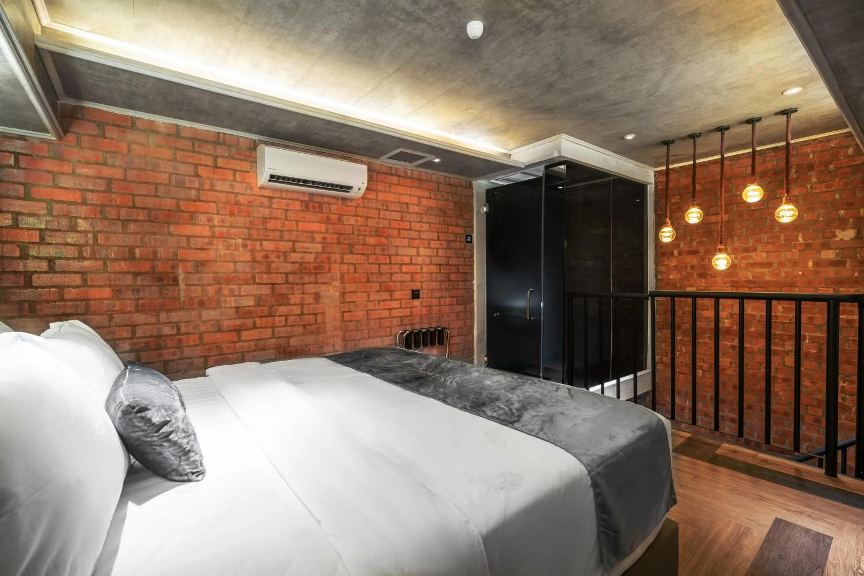 Bedroom, Bed in A&R Urban Hotel