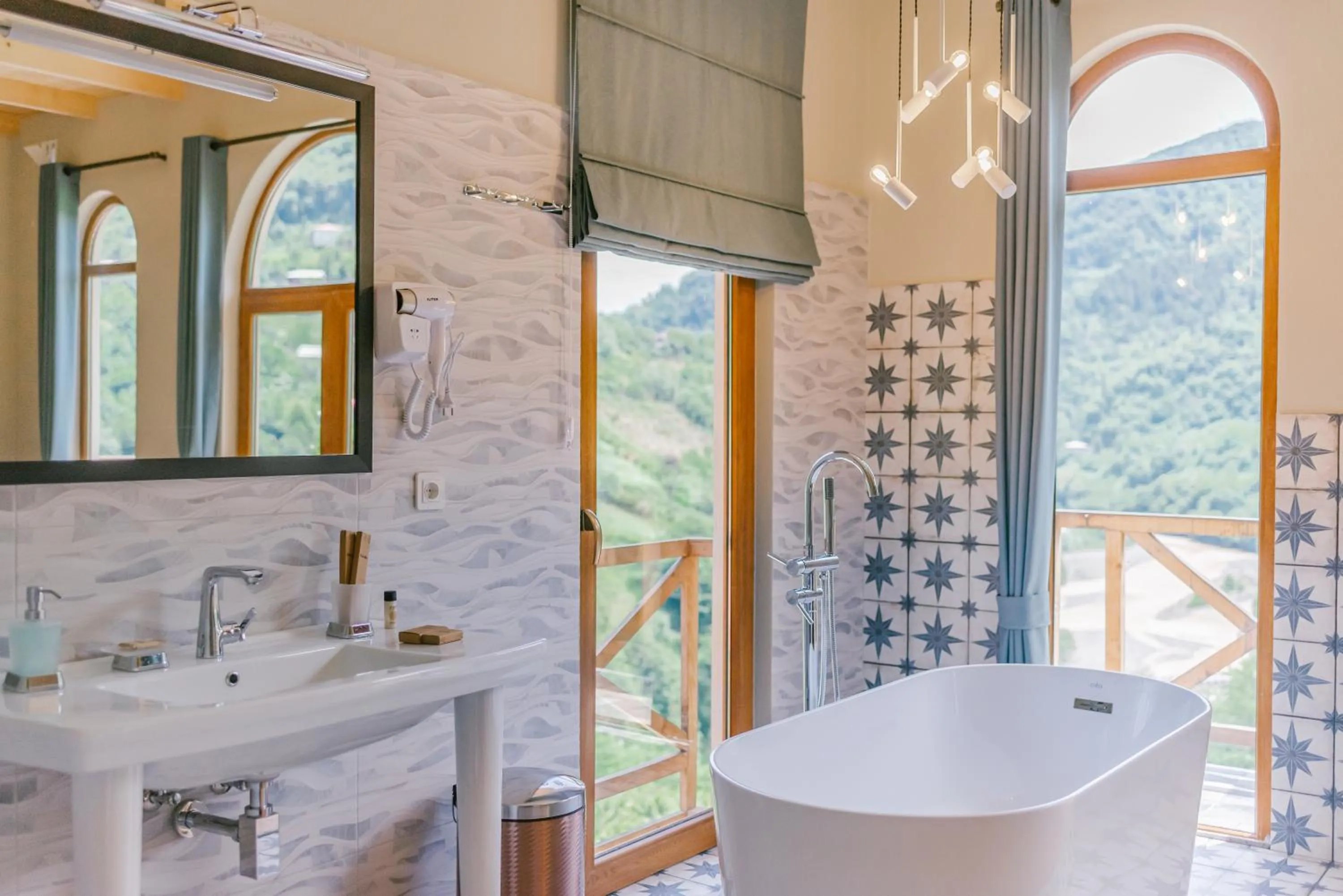 Bathroom in Hotel Chateau Iveri