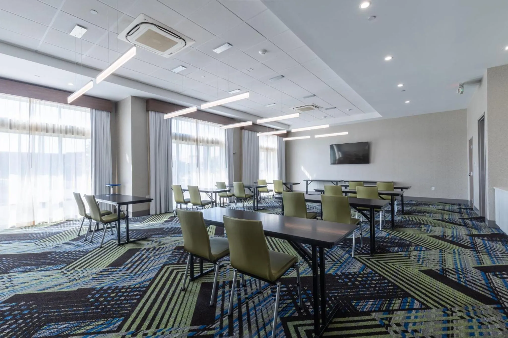 Meeting/conference room in Holiday Inn Express & Suites Columbia Downtown The Vista by IHG