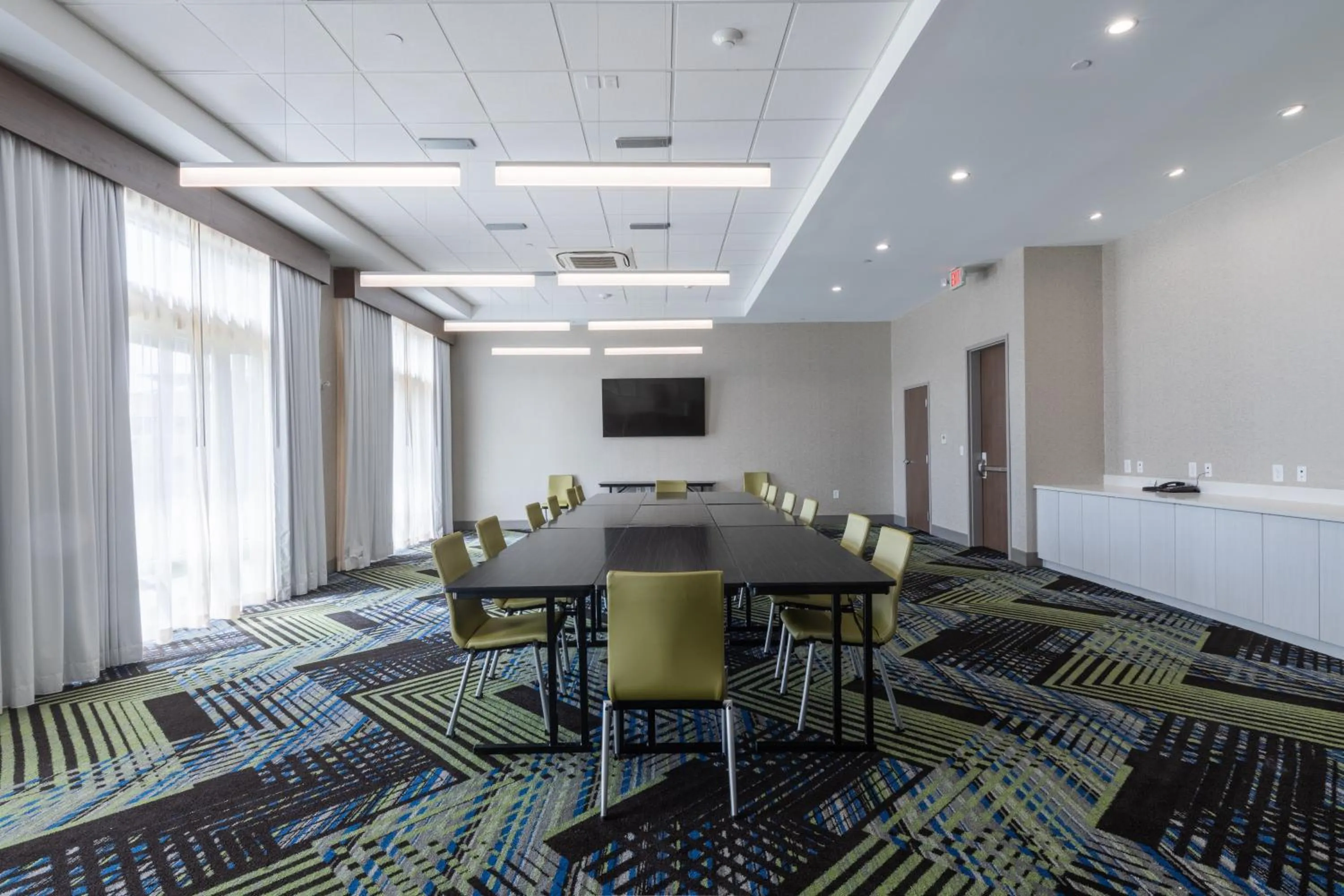 Meeting/conference room in Holiday Inn Express & Suites Columbia Downtown The Vista by IHG