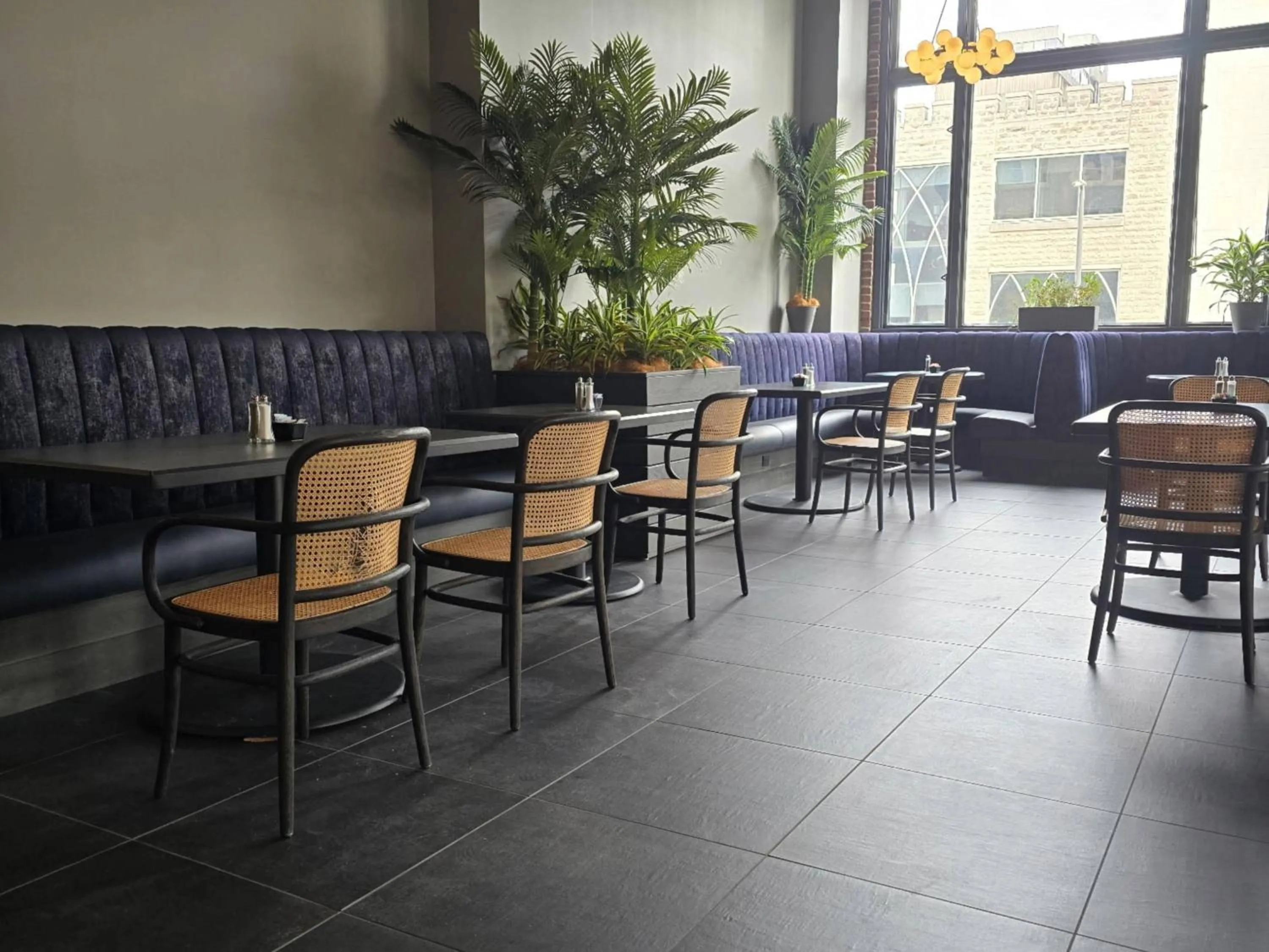 Restaurant/places to eat in Hotel Indigo - Omaha Downtown by IHG