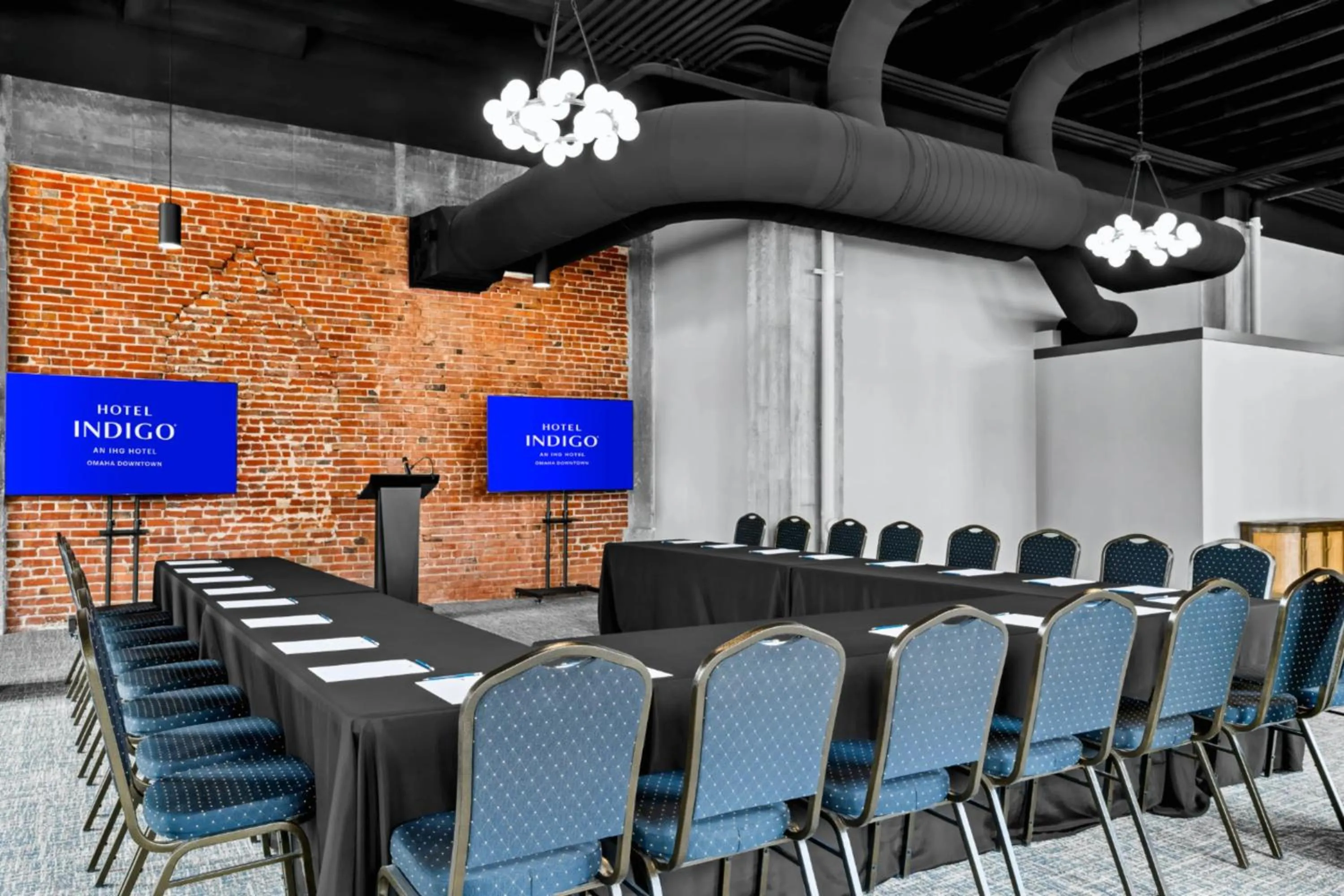 Meeting/conference room in Hotel Indigo - Omaha Downtown by IHG