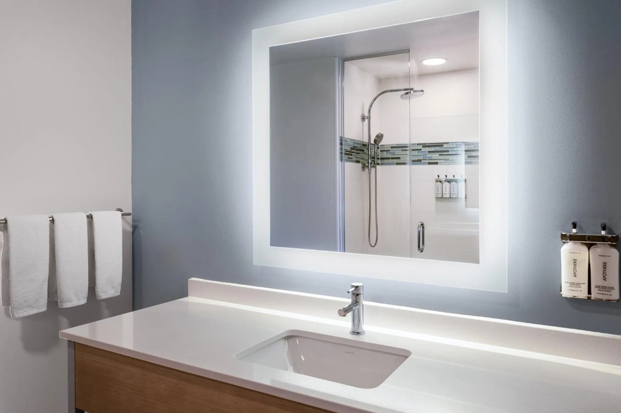 Photo of the whole room in EVEN Hotel Rochester - Mayo Clinic Area by IHG