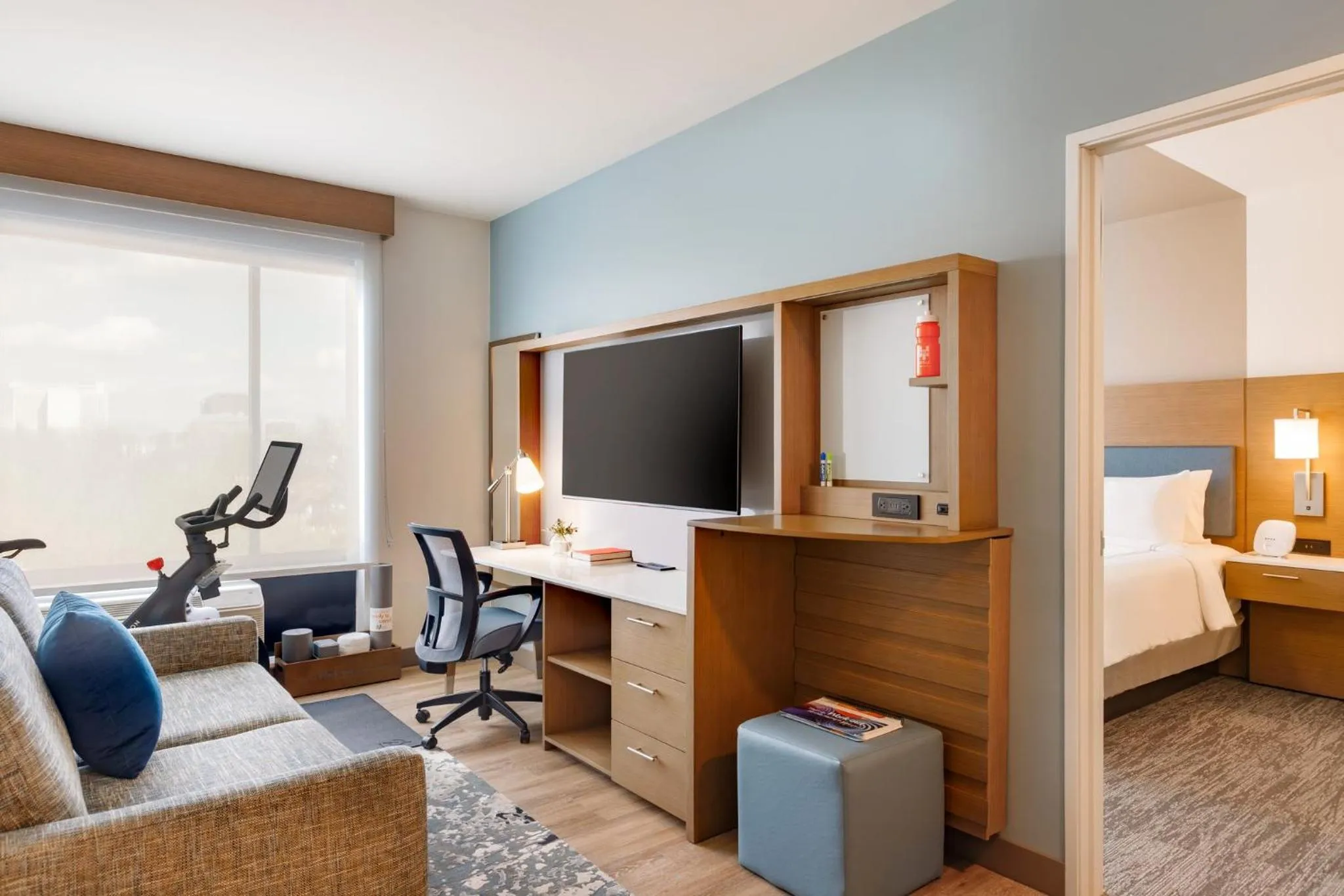 Photo of the whole room in EVEN Hotel Rochester - Mayo Clinic Area by IHG