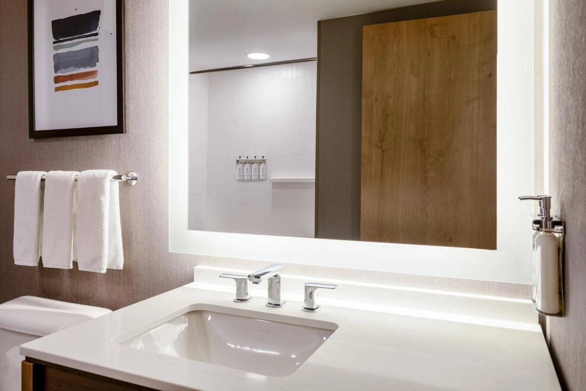 Photo of the whole room in EVEN Hotel Rochester - Mayo Clinic Area by IHG