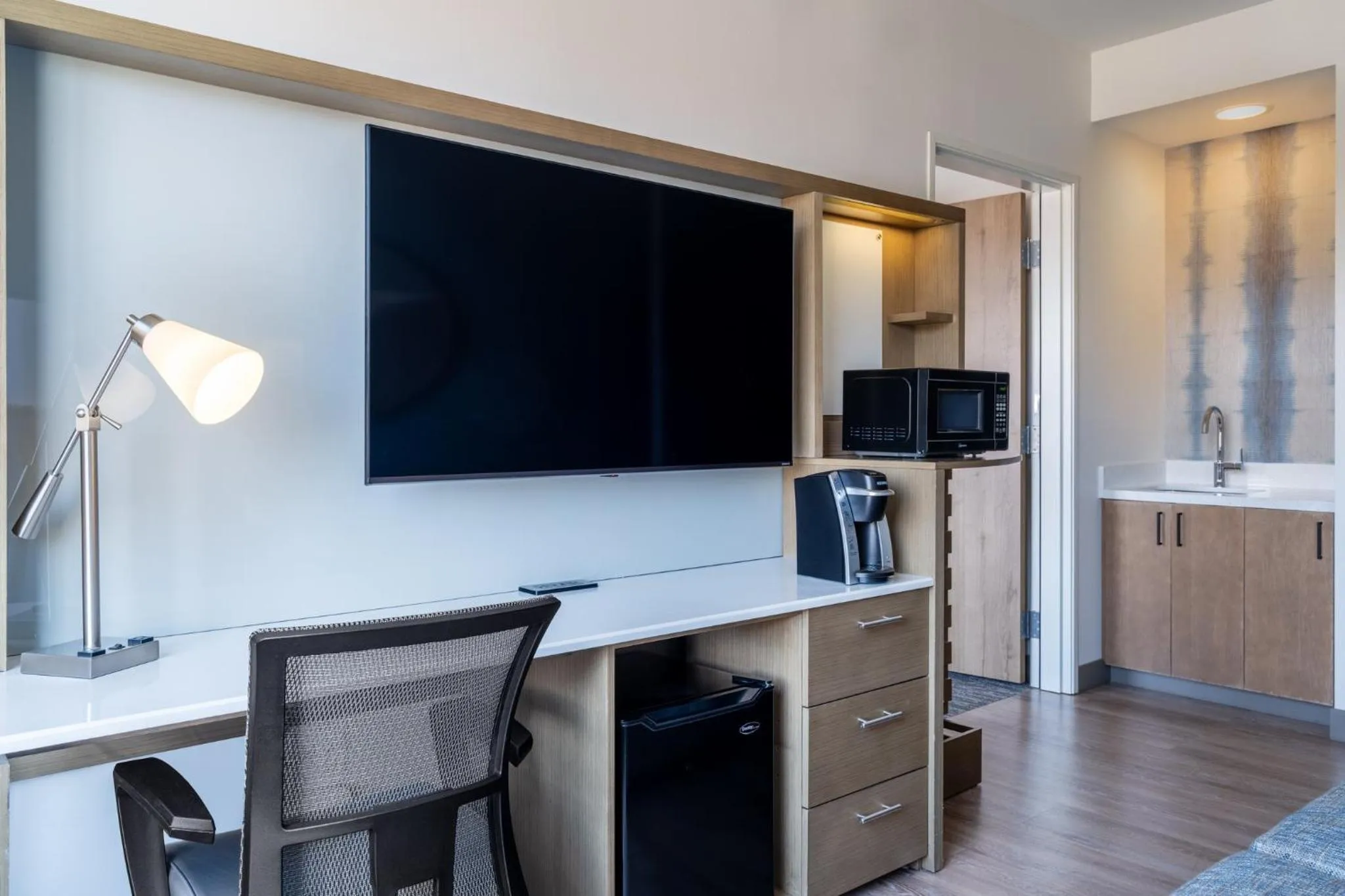 Photo of the whole room in EVEN Hotel Rochester - Mayo Clinic Area by IHG