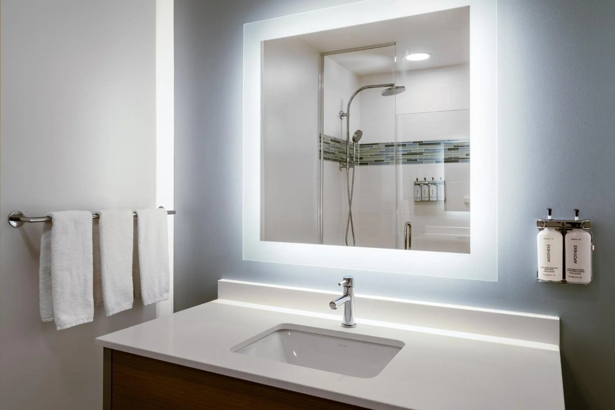 Photo of the whole room in EVEN Hotel Rochester - Mayo Clinic Area by IHG