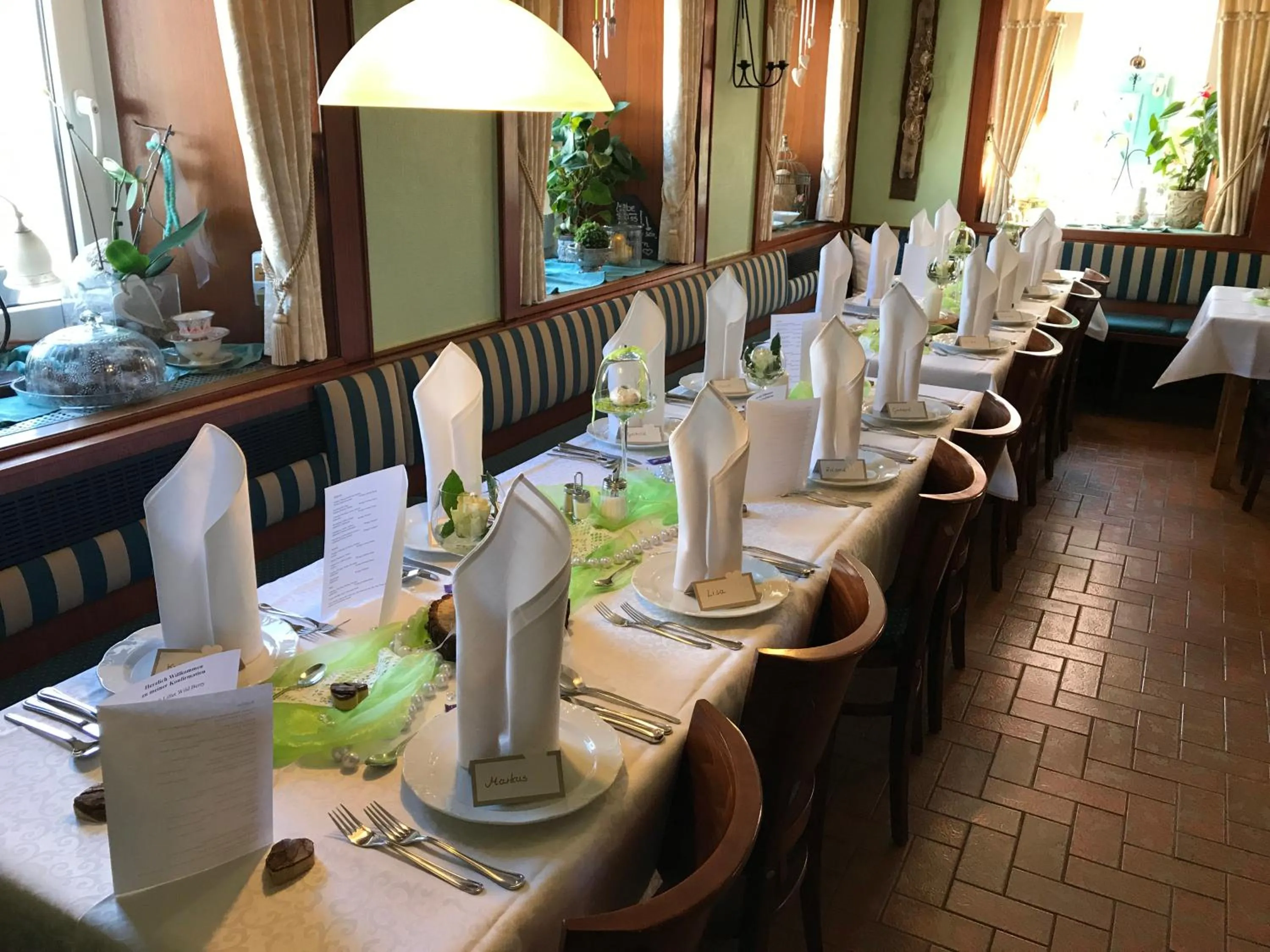 Restaurant/places to eat in Gasthof zum Waldstein